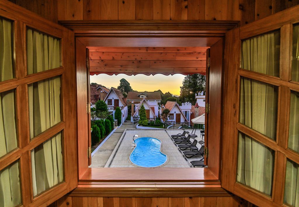 Suíte Duplex com Banheira de Hidromassagem