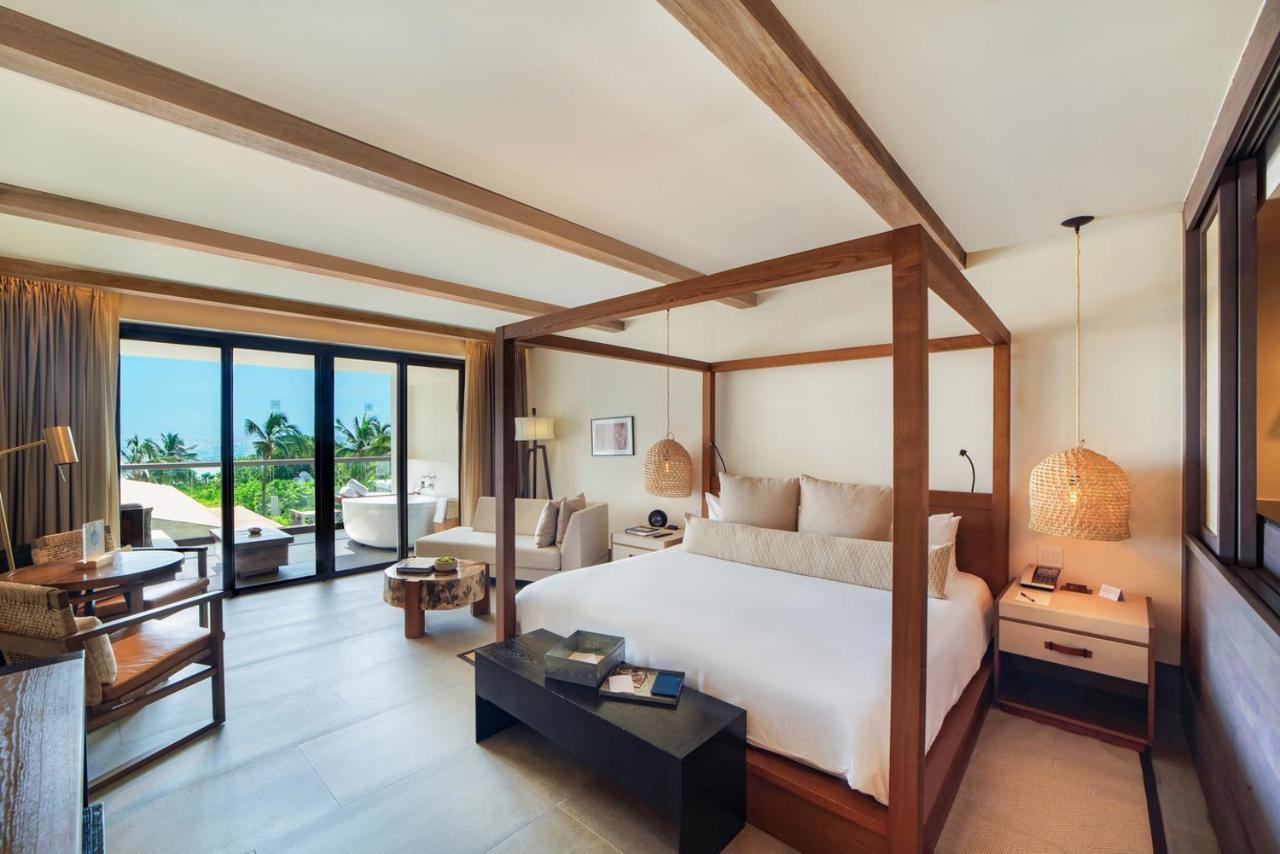 Alcoba Tropical View King Bed