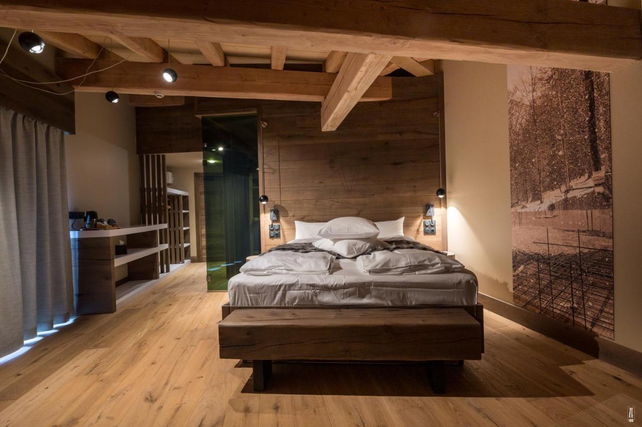 Doppelzimmer mit Balkon
