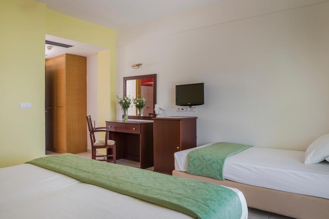 Double Room,1207363189:JPEG