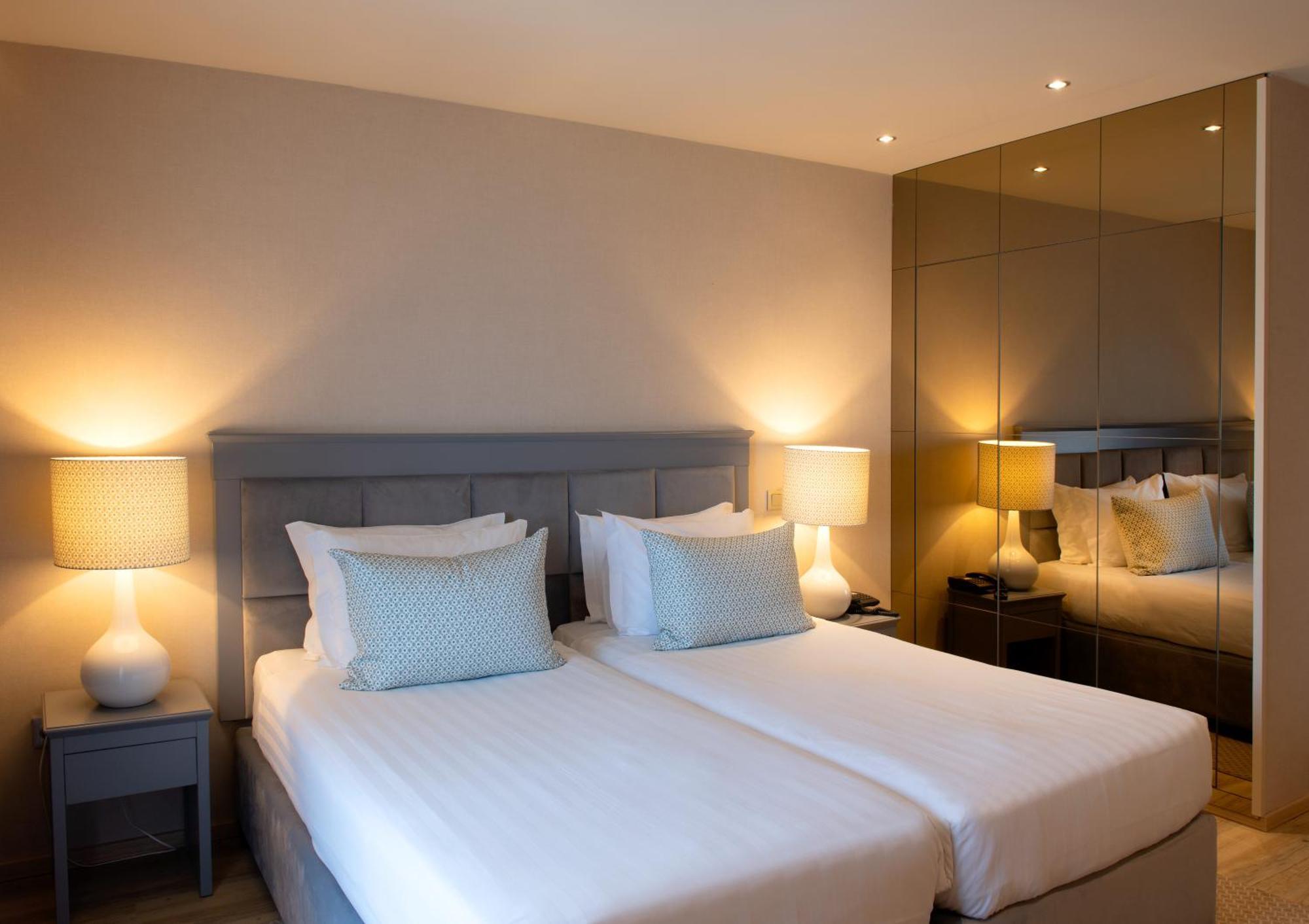 Quarto Duplo ou Twin com Vista Lateral Mar