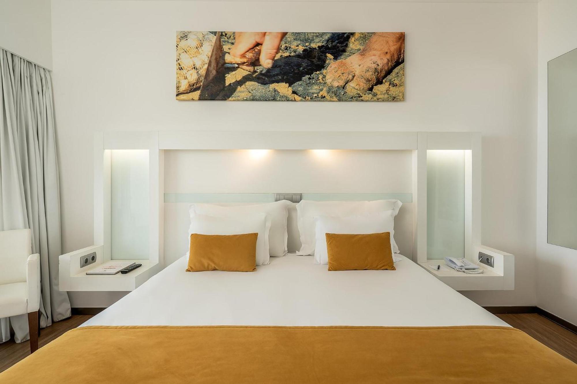 Deluxe Room Sea View High Floor