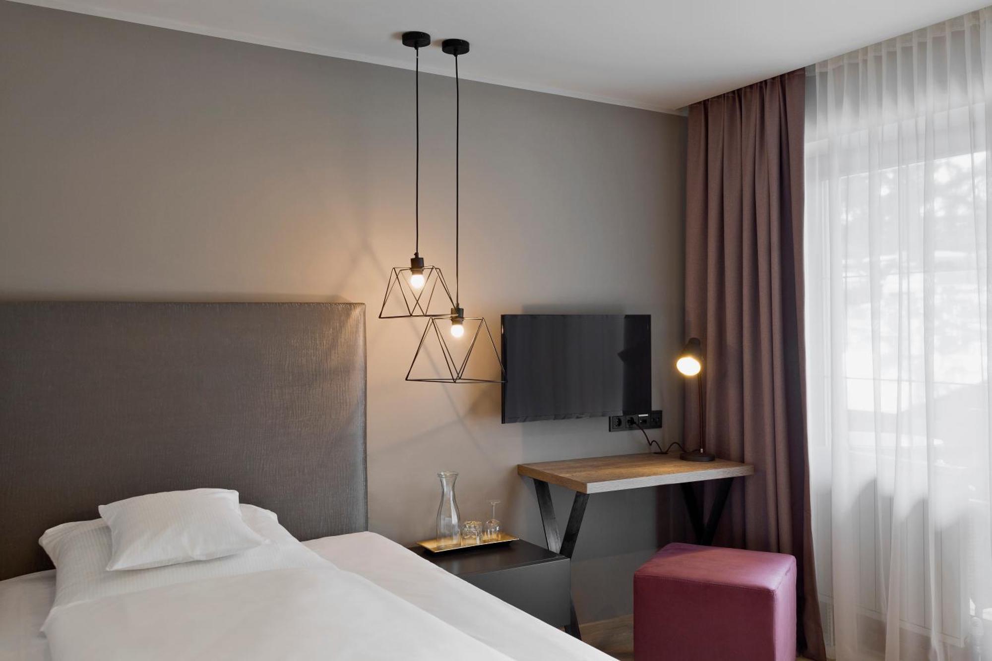 Standard Single Room,1588053410:JPEG