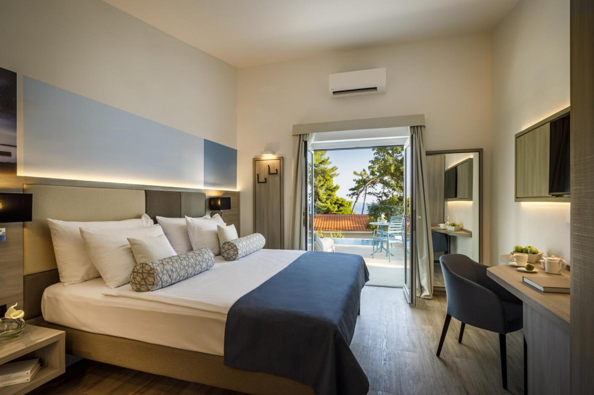 Swim-up Zweibett- oder Doppelzimmer zur Meerseite - Villas