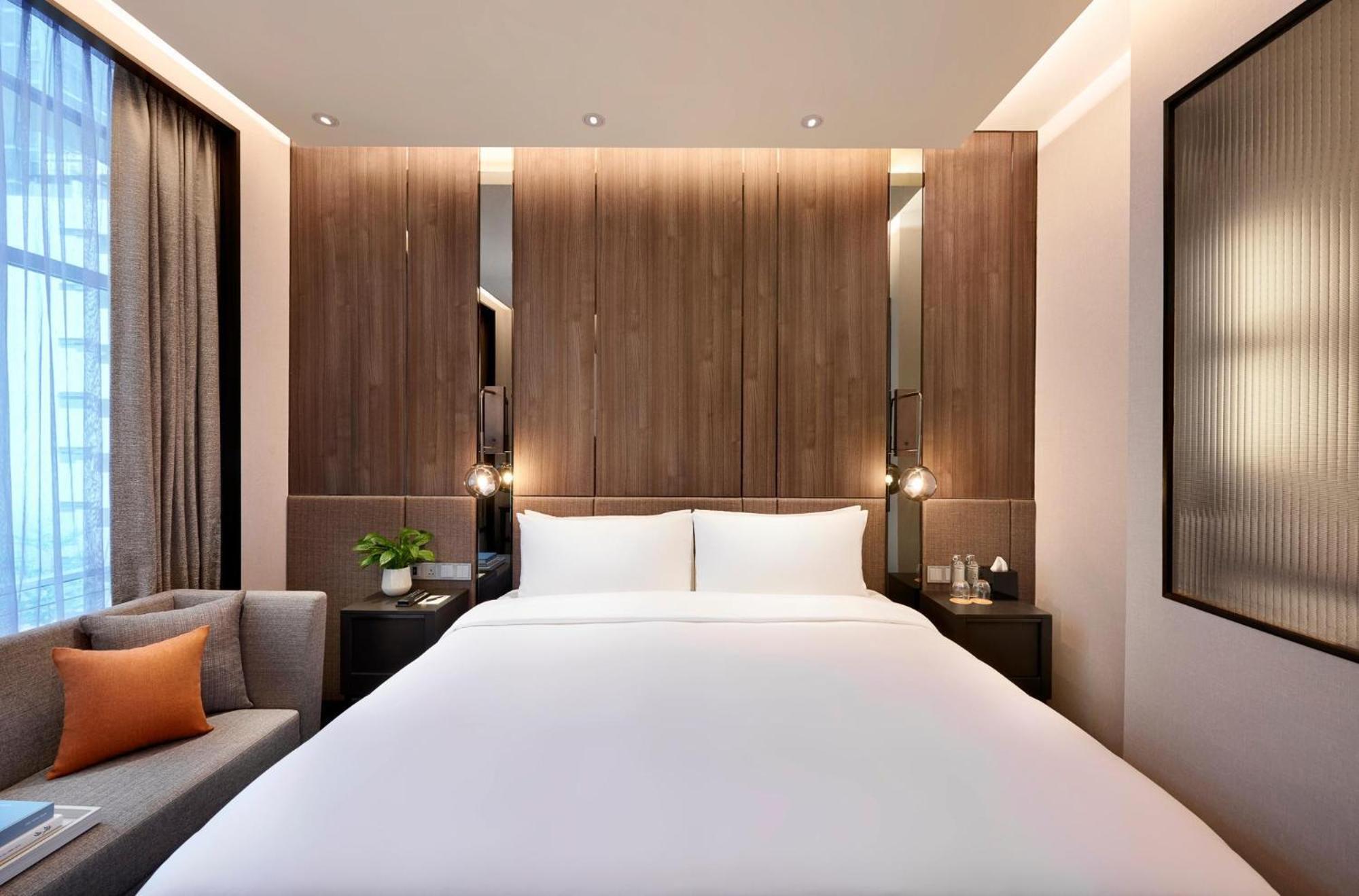 Premier Room