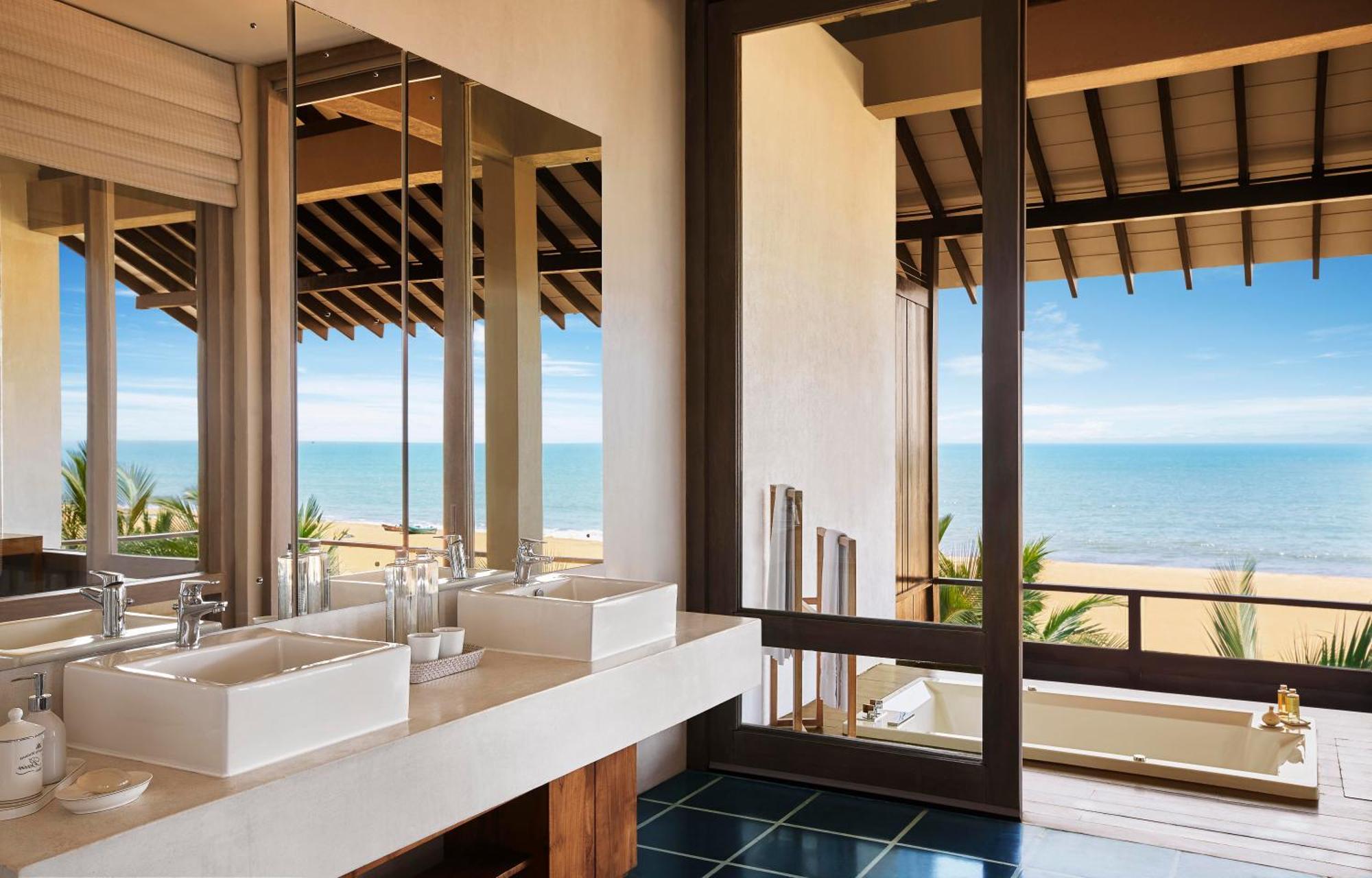 Suite with Sea View - 15% off at Center Point, Black Coral & 10% off at Seaside Social restaurants