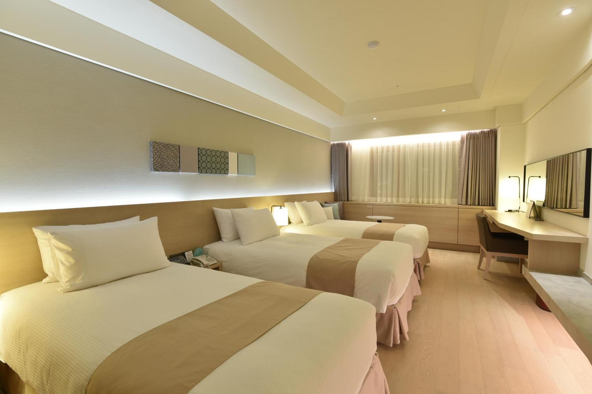 Triple Room