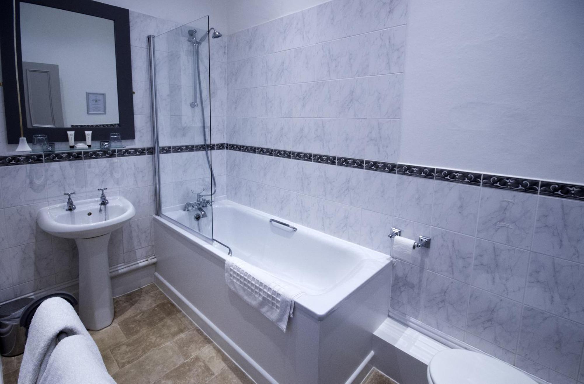 Double Room,1758407241:JPEG