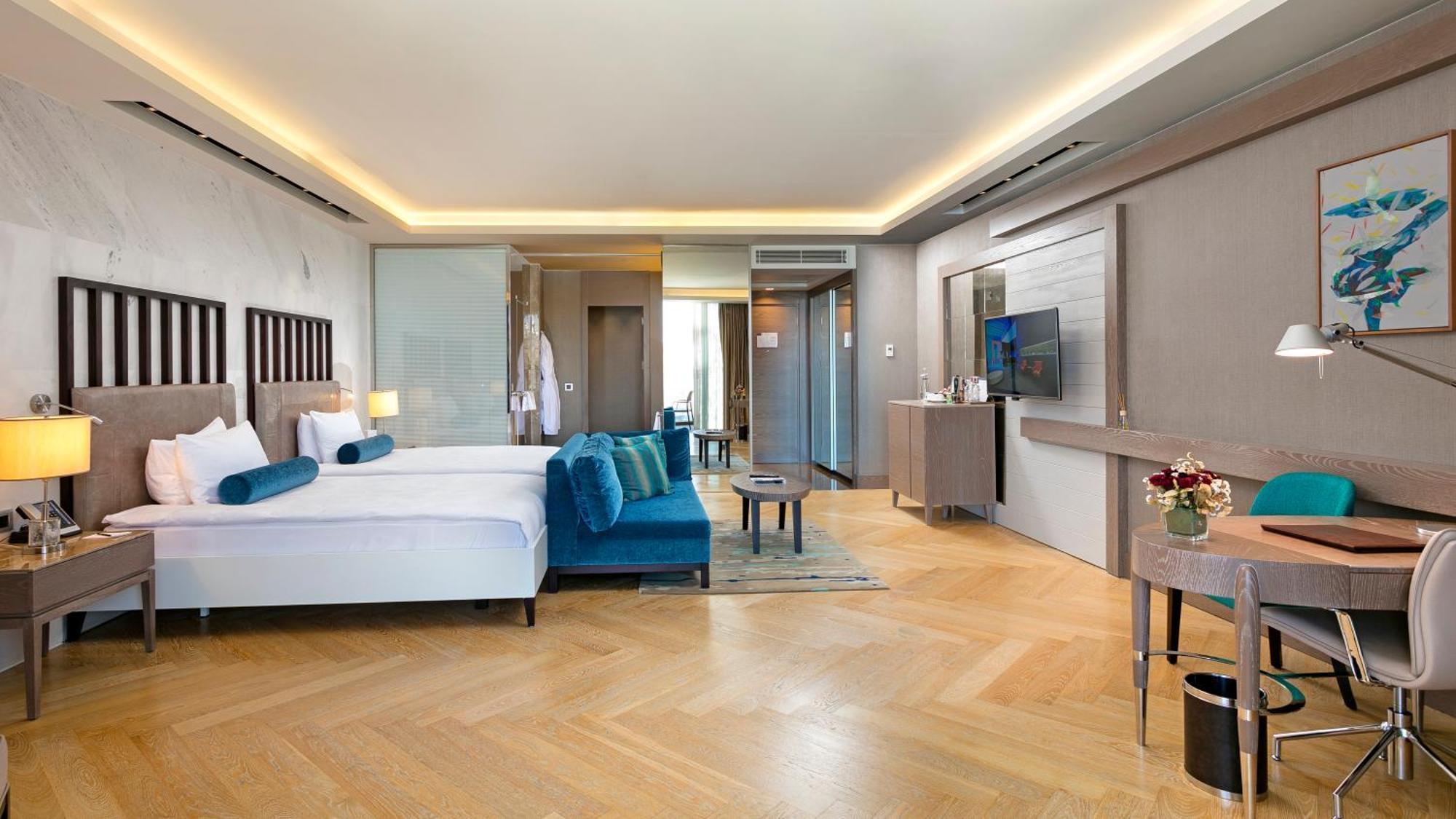 Deluxe Twin Room with Garden View