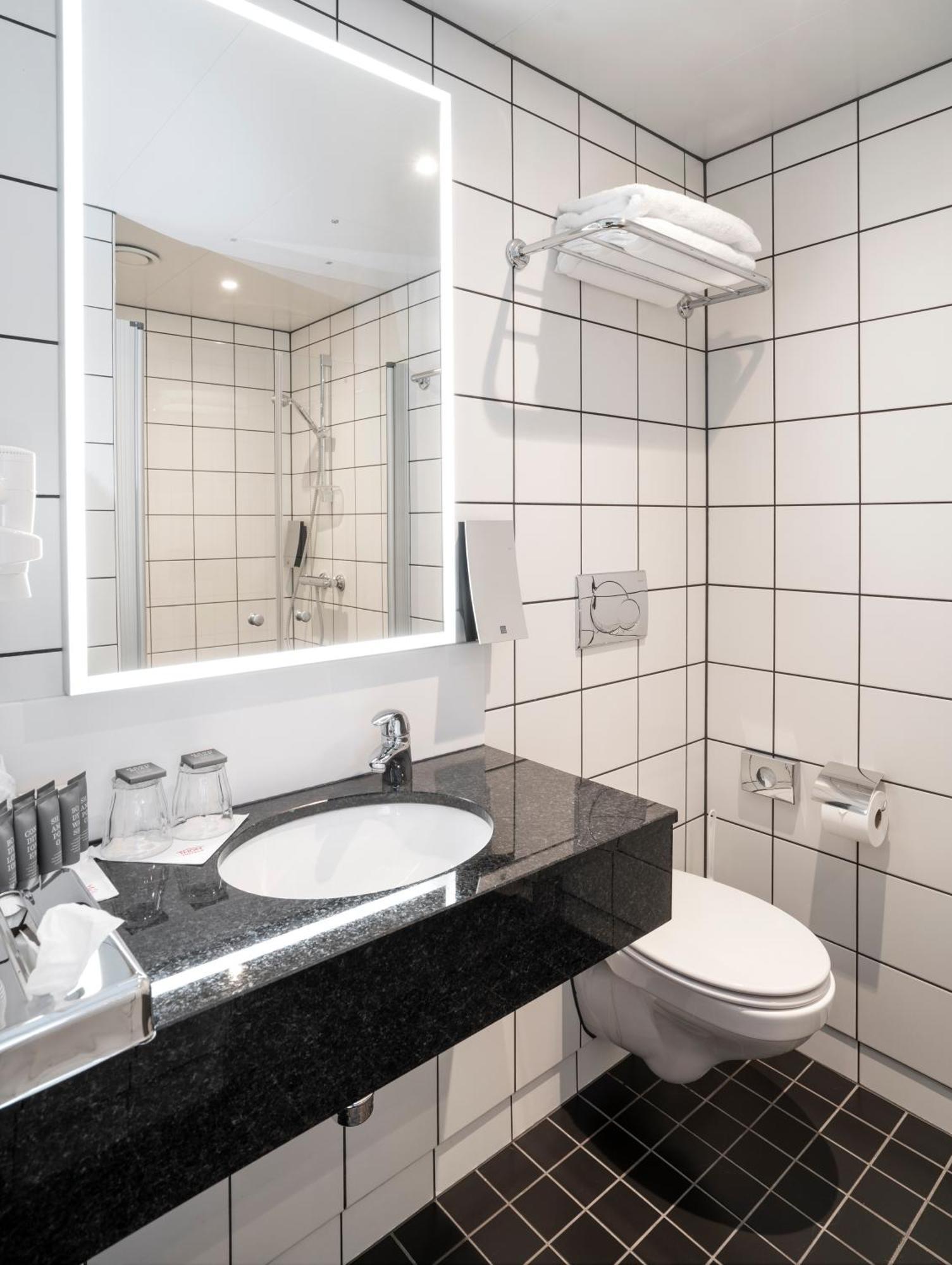 Superior Twin Room with Sea View