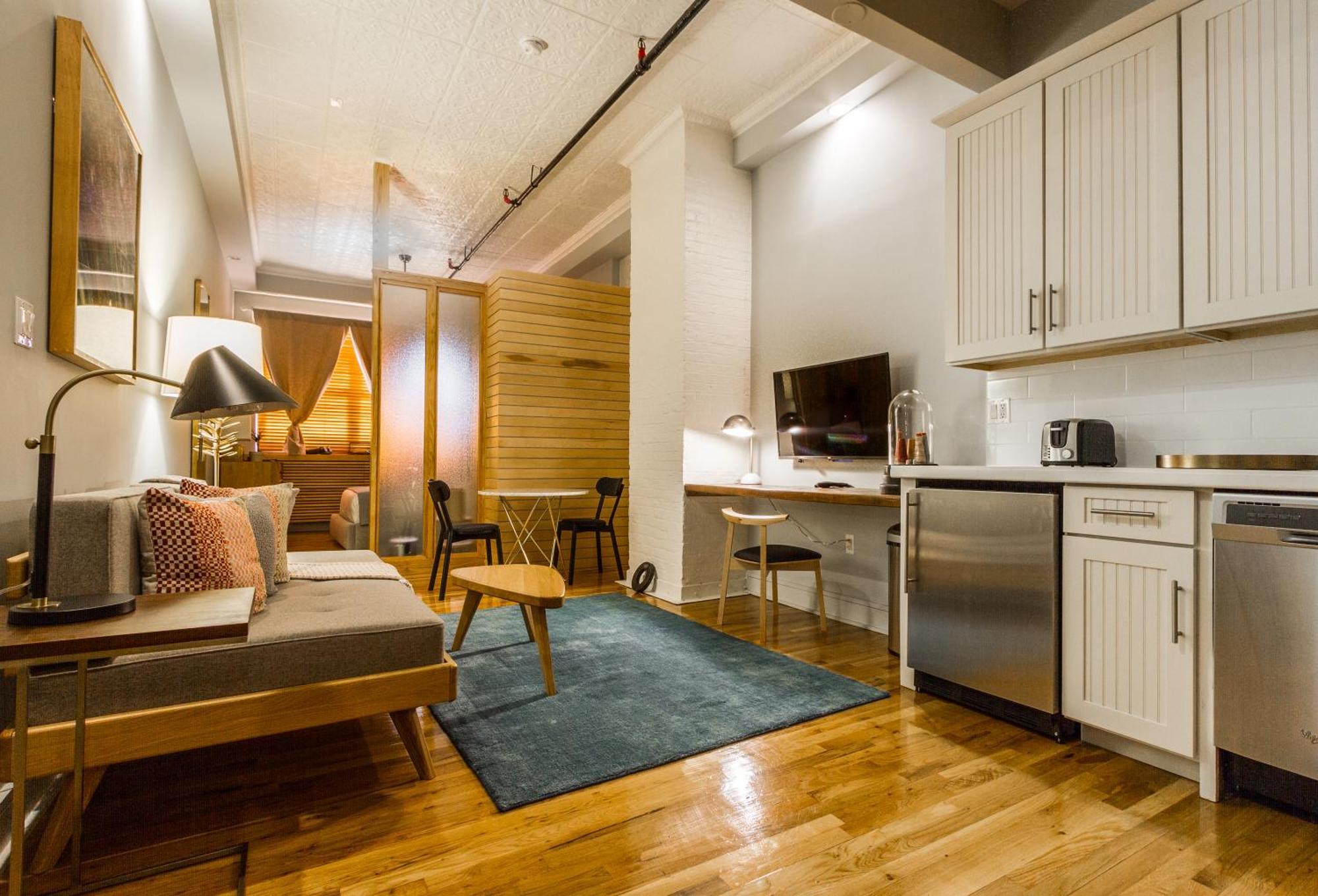 Deluxe Loft Suite Kitchenette