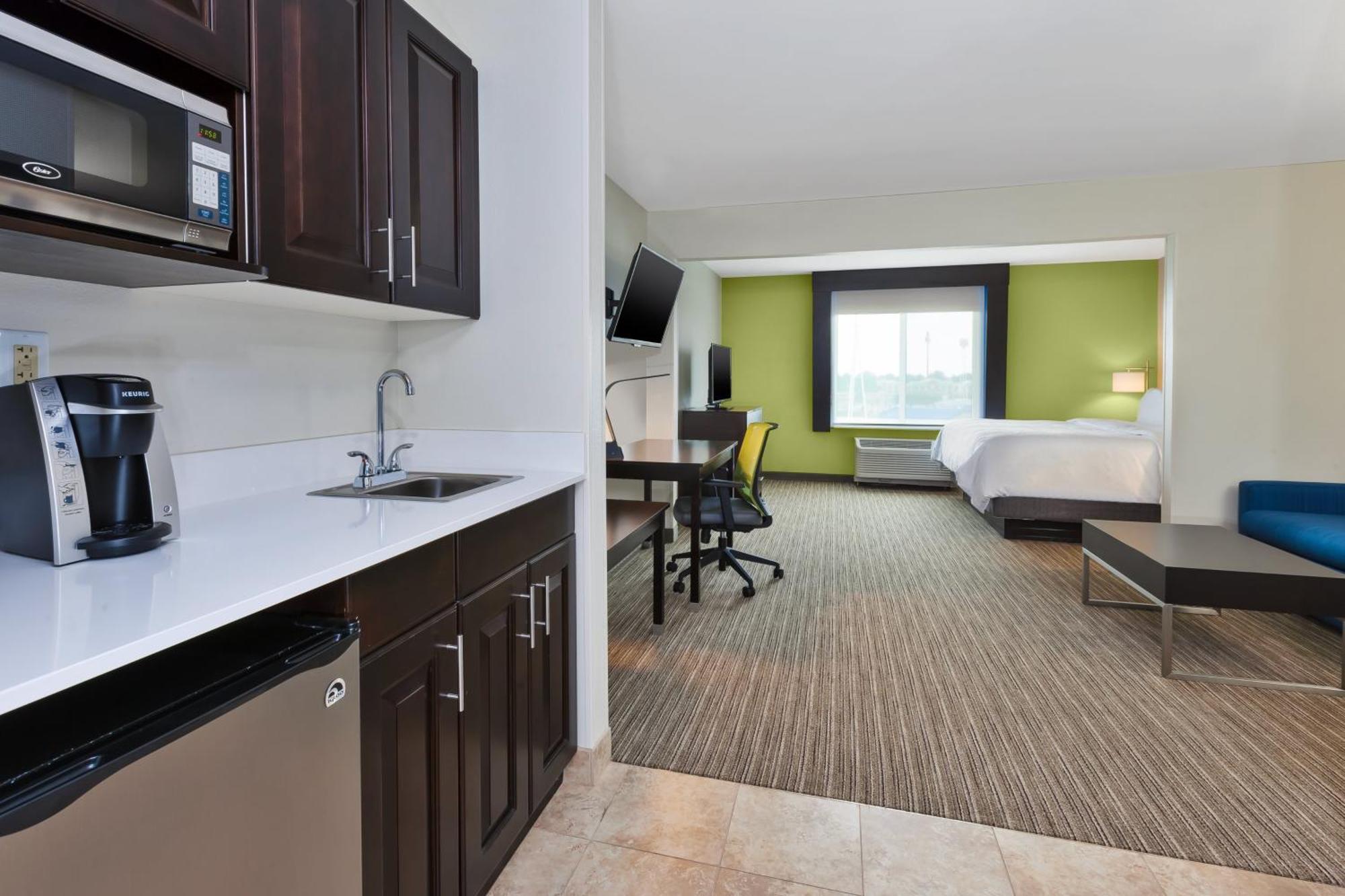 Standard King Room with Sofa Bed