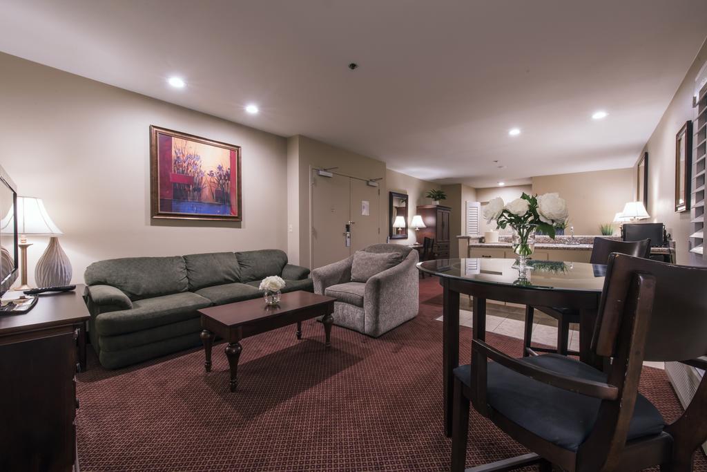 Executive Suite King Bed