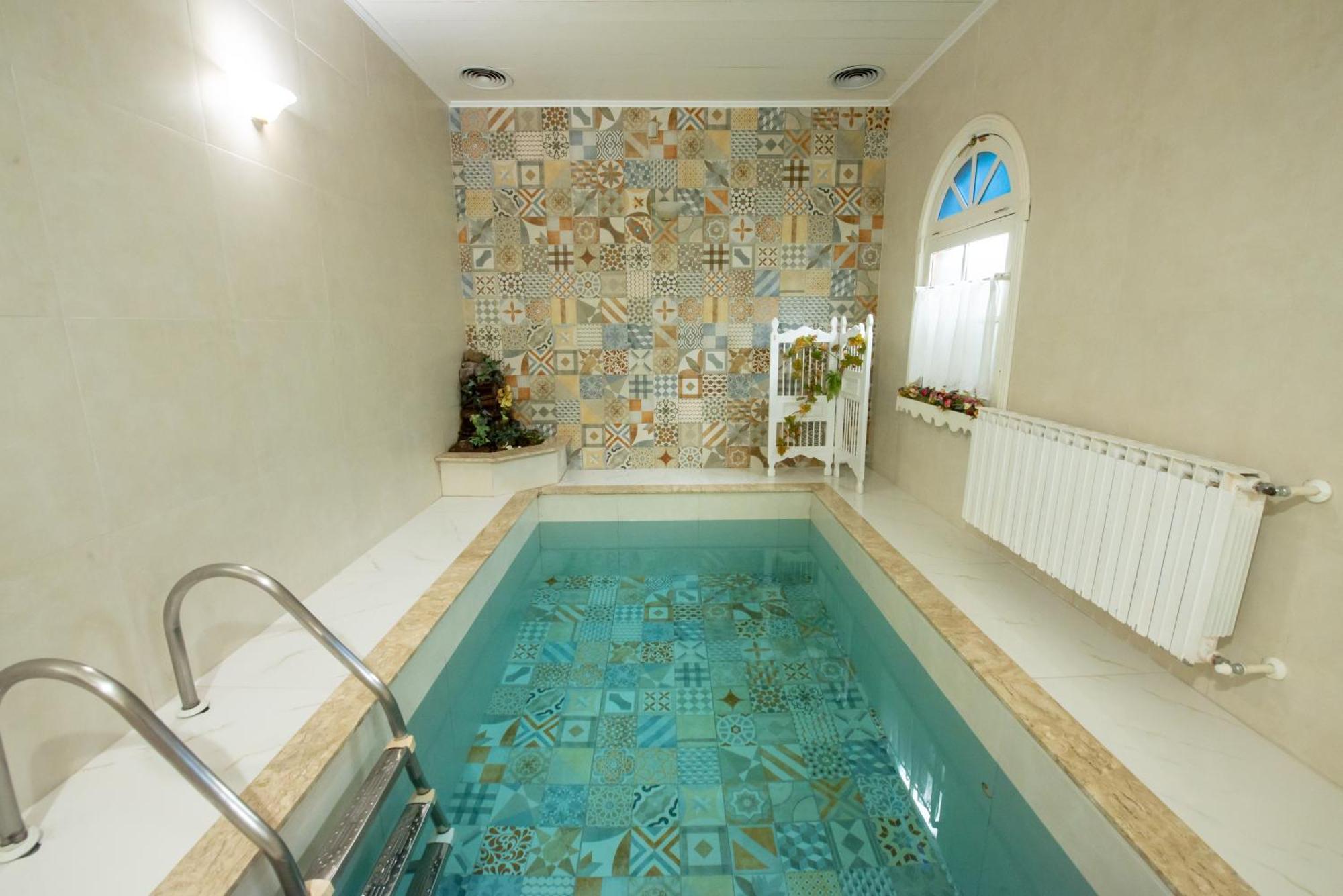 Chalé com Piscina Privativa