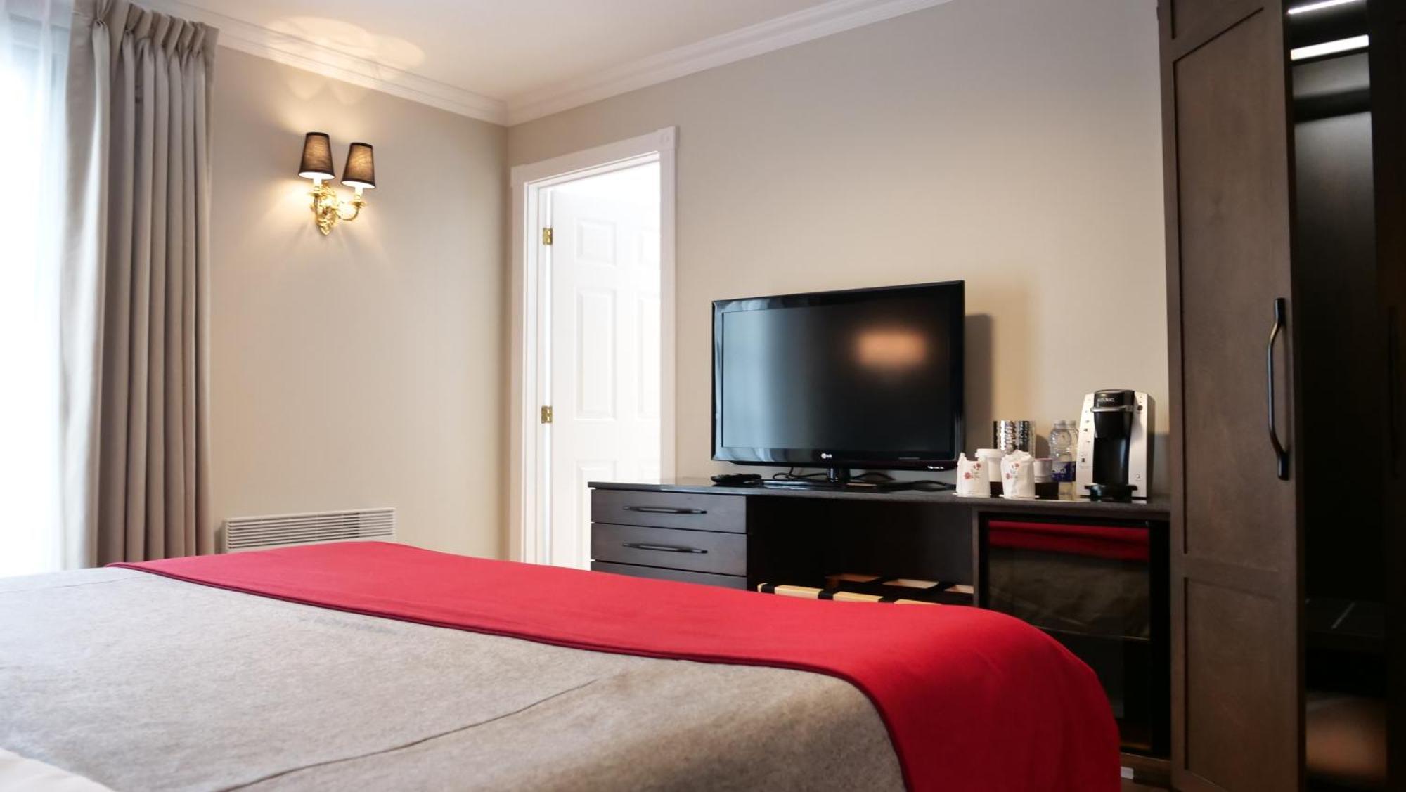 King Room with Balcony