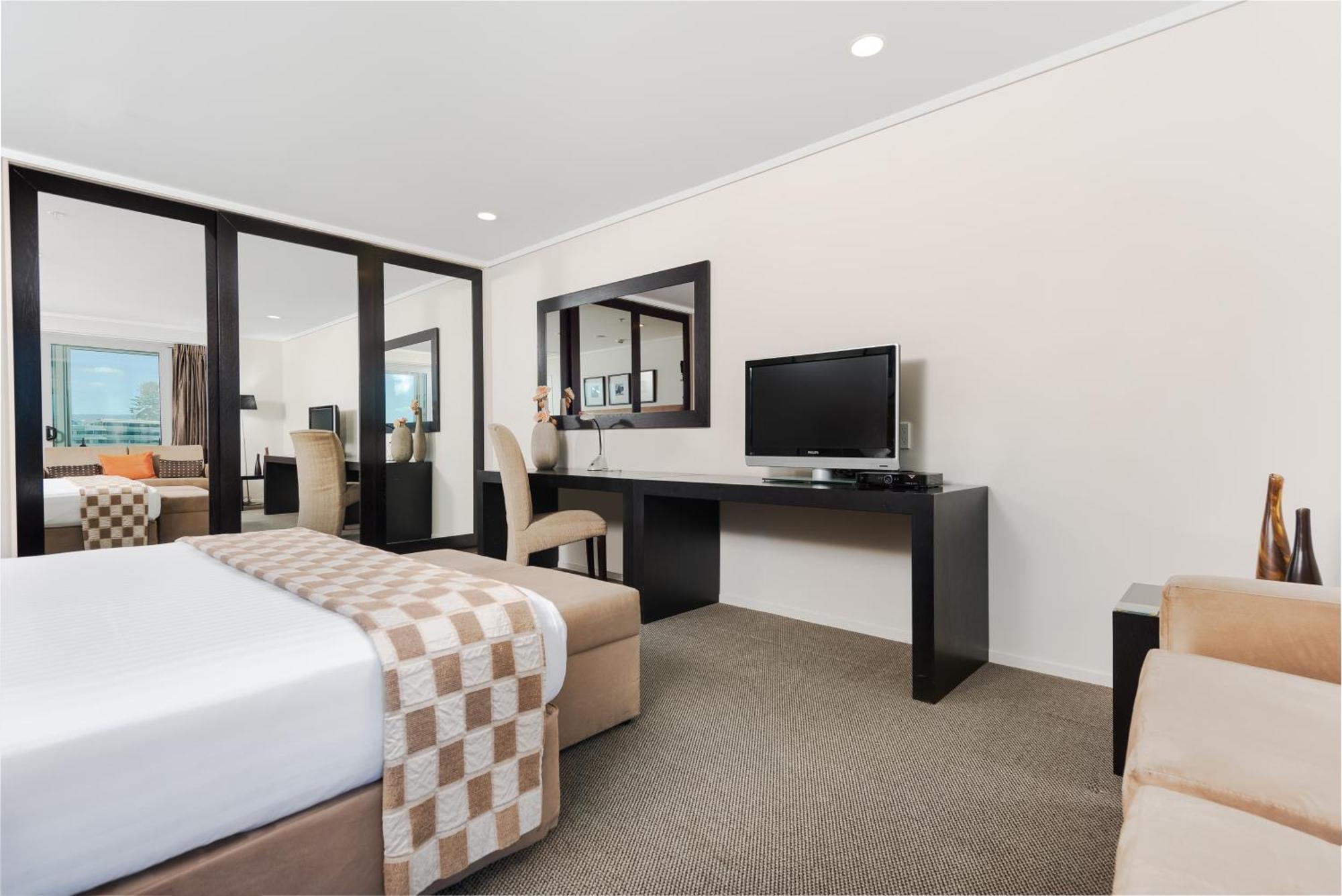 Deluxe King or Twin Room