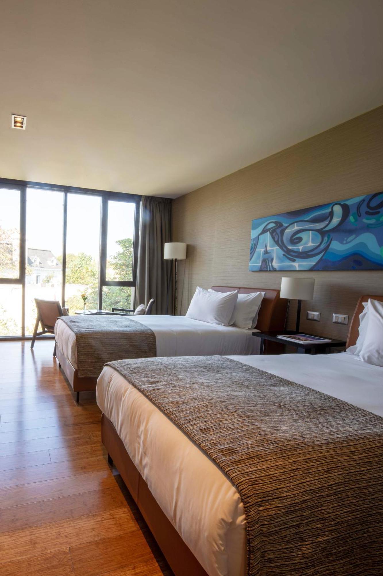 Quarto com 2 Camas de Solteiro