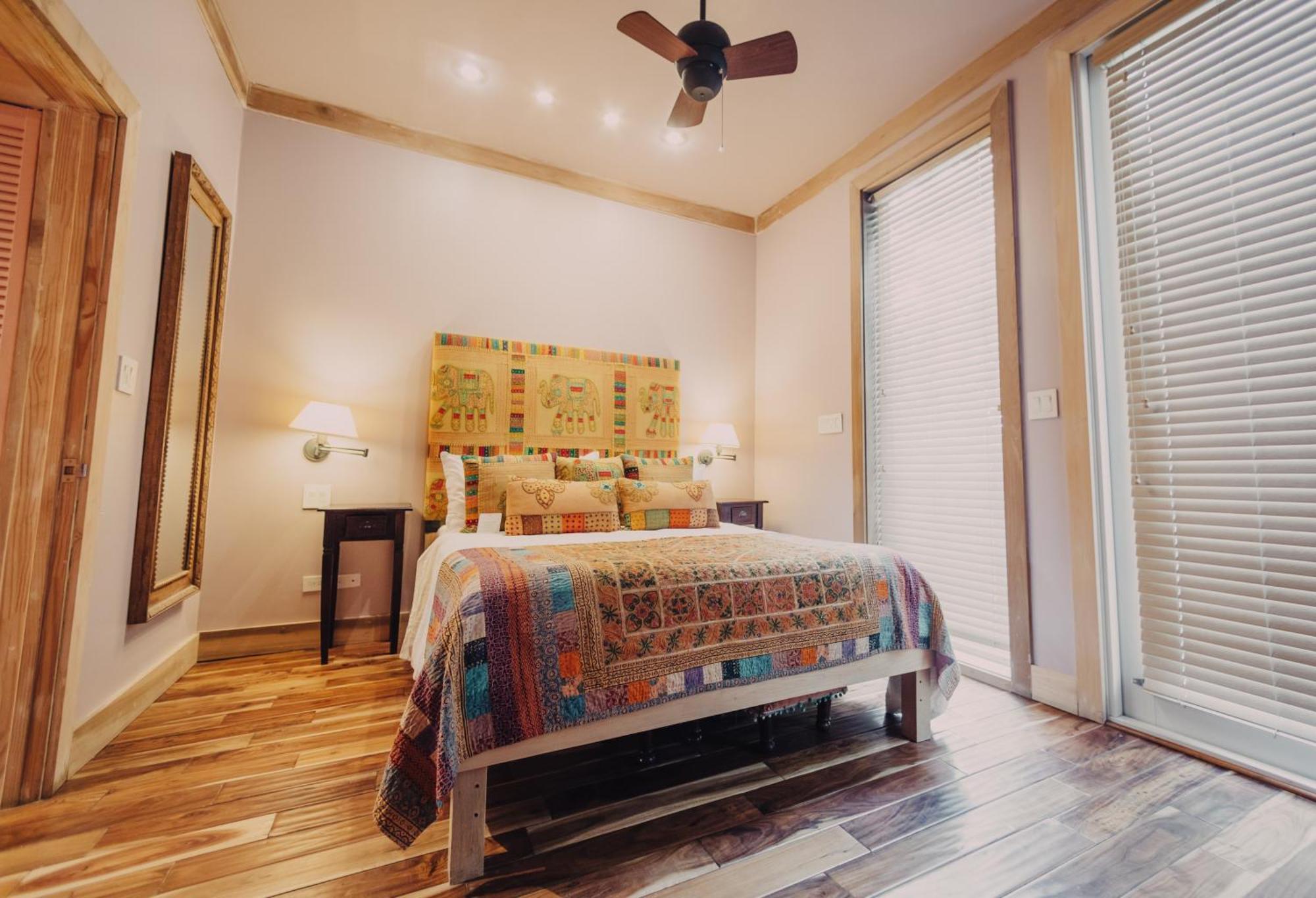 Four Bedroom Ocean View House w or Private Pool