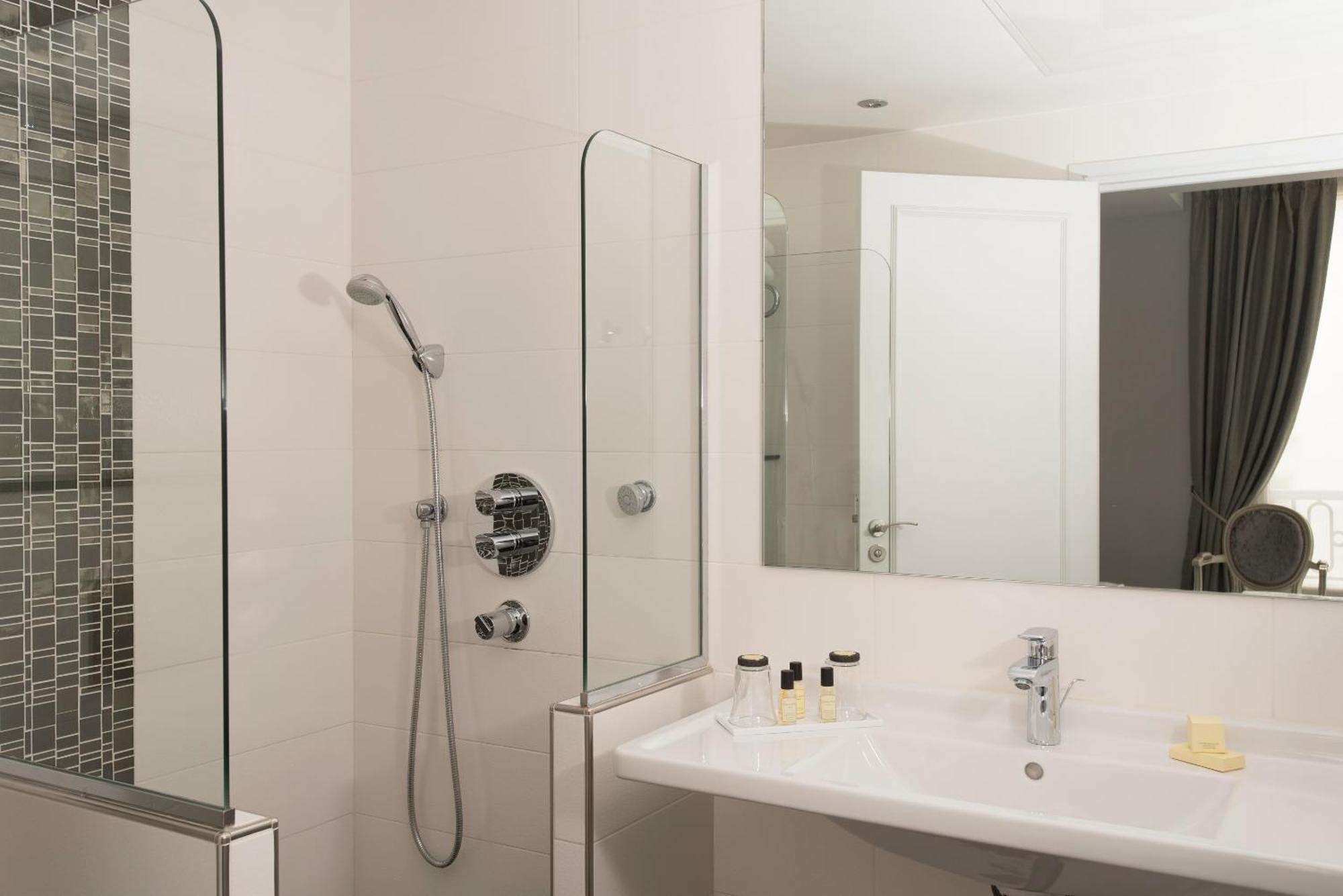 Classic Double Room,1224496738:JPEG