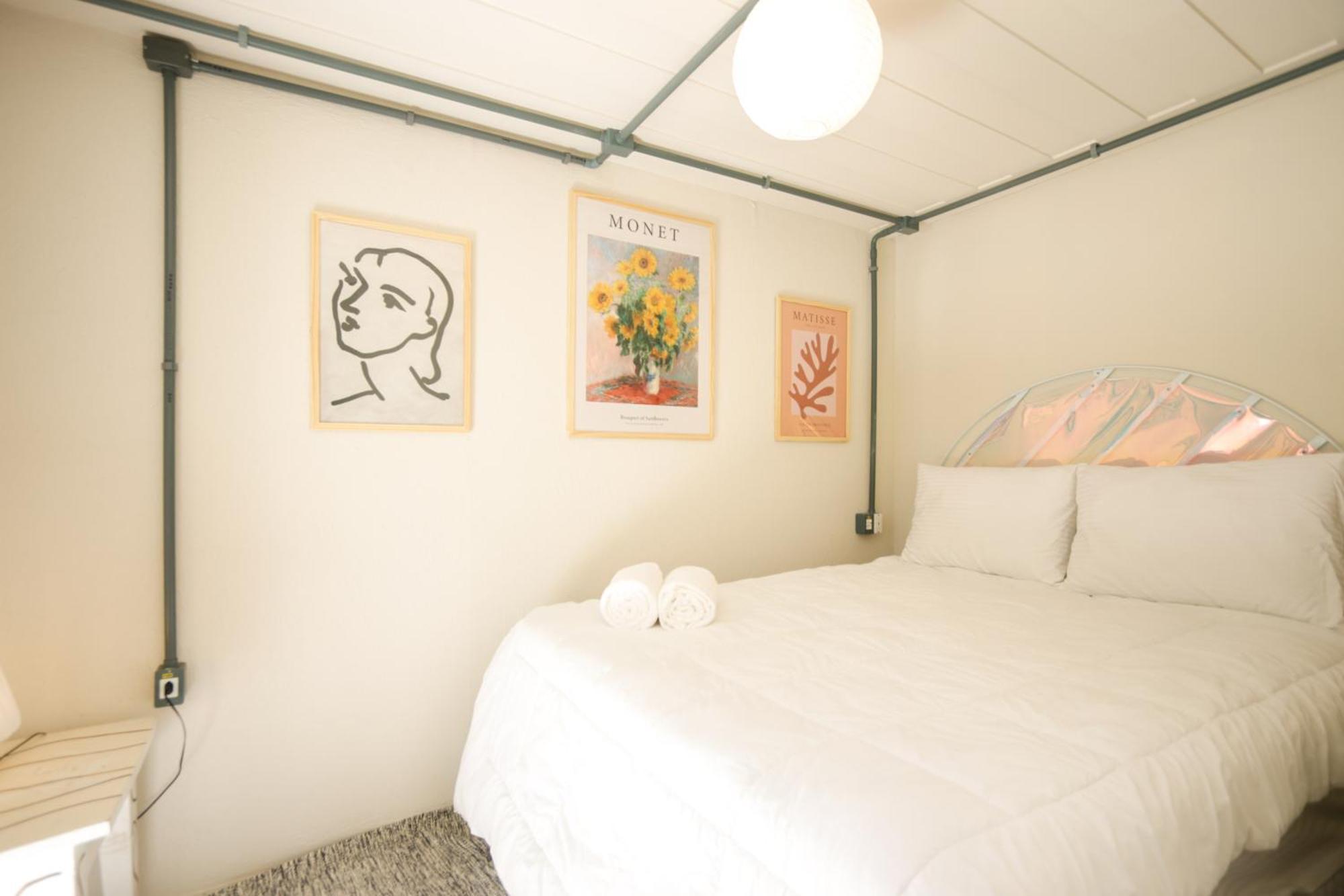 Quarto Duplo com Banheiro Compartilhado