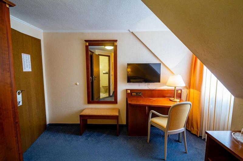 Single Room not refurbished