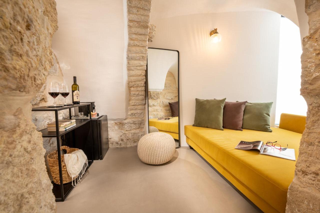 Deluxe Double Room Bath