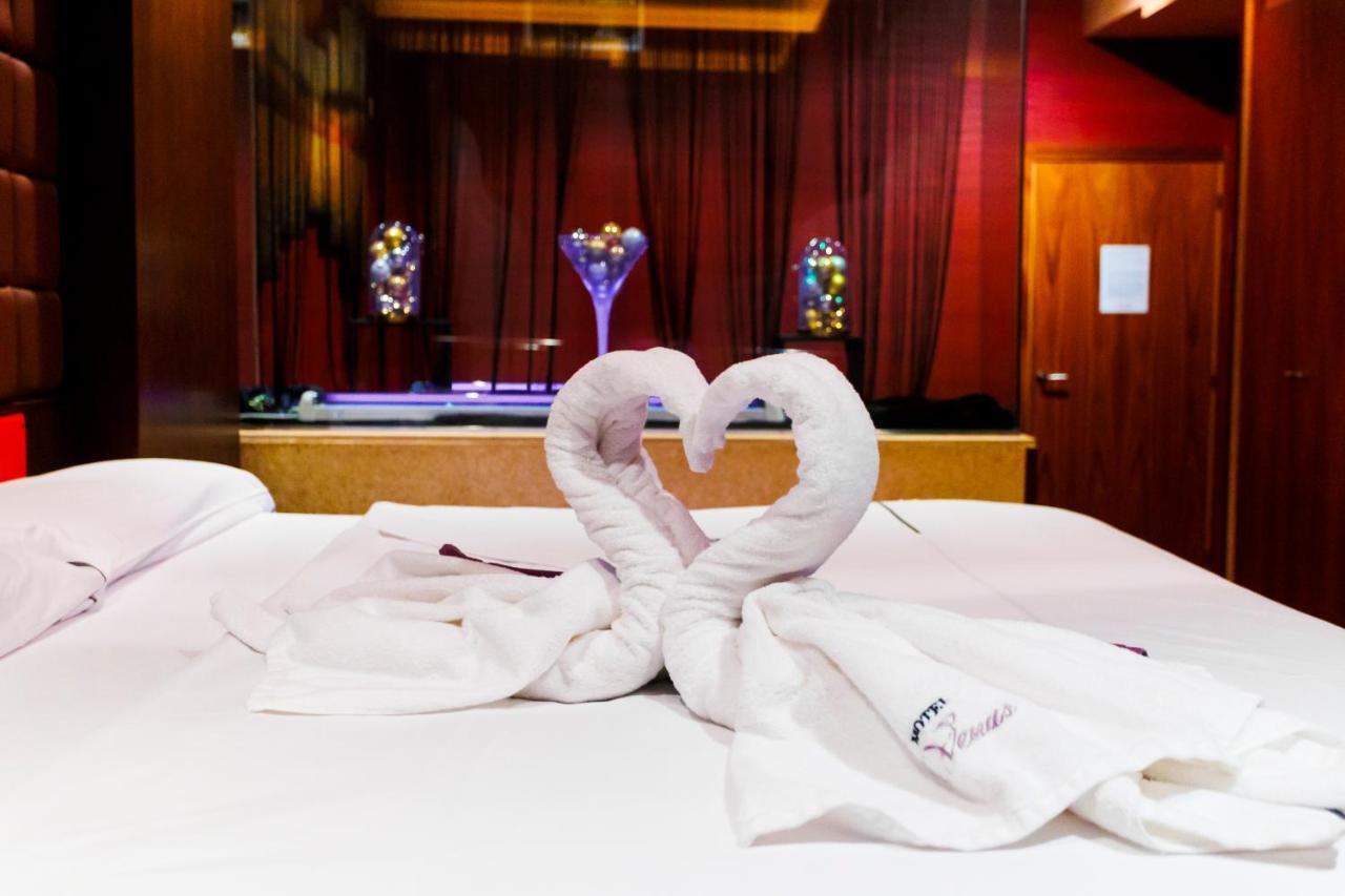 Double Room,1259553559:JPEG