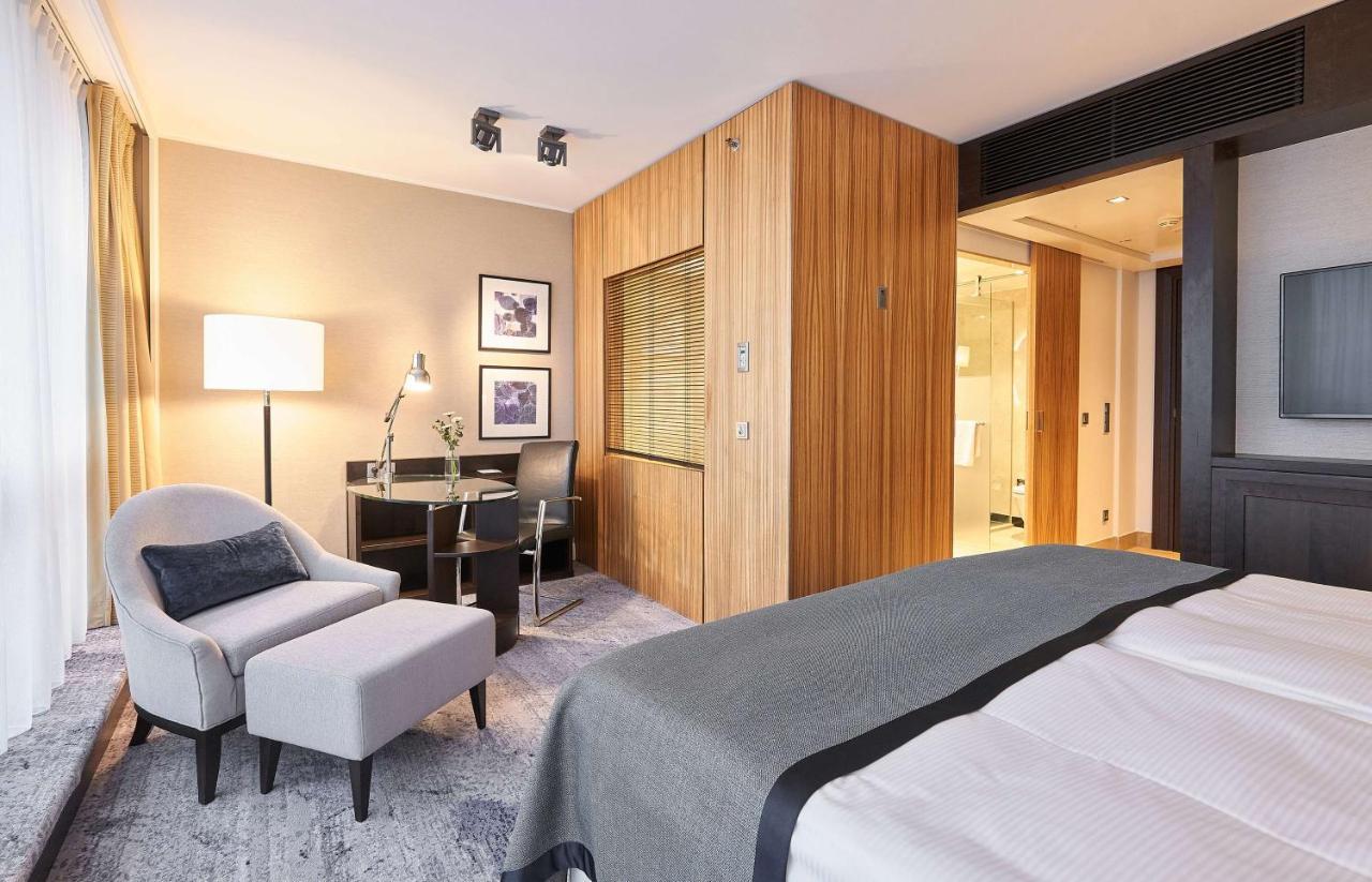 Superior Zimmer mit Kingsize-Bett