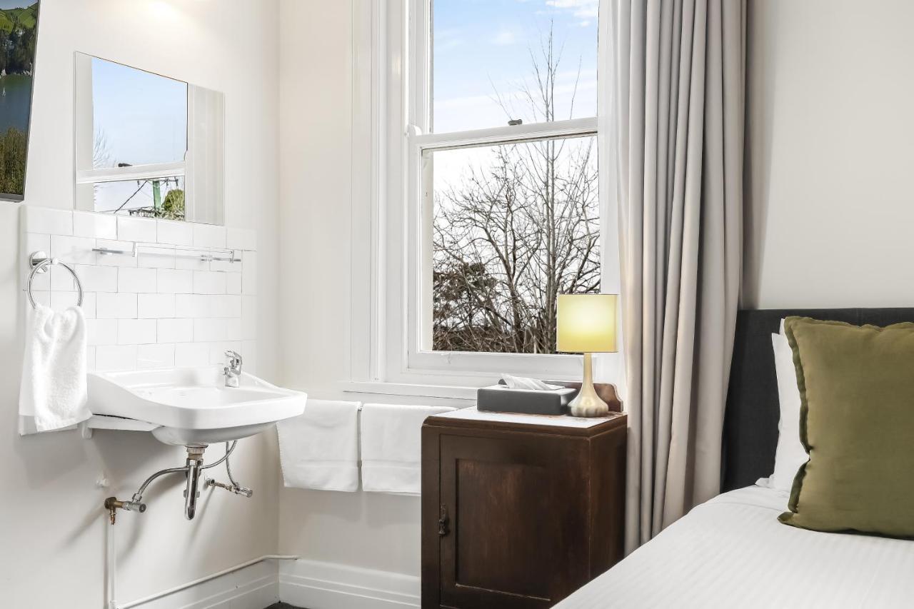 Single Room with Shared Bathroom