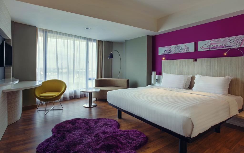 Grand Deluxe King Room
