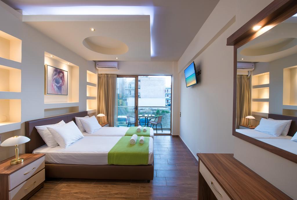 Classic Double Room with Partial Sea View (annex)
