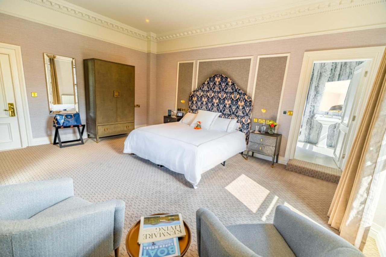 Signature Deluxe Room