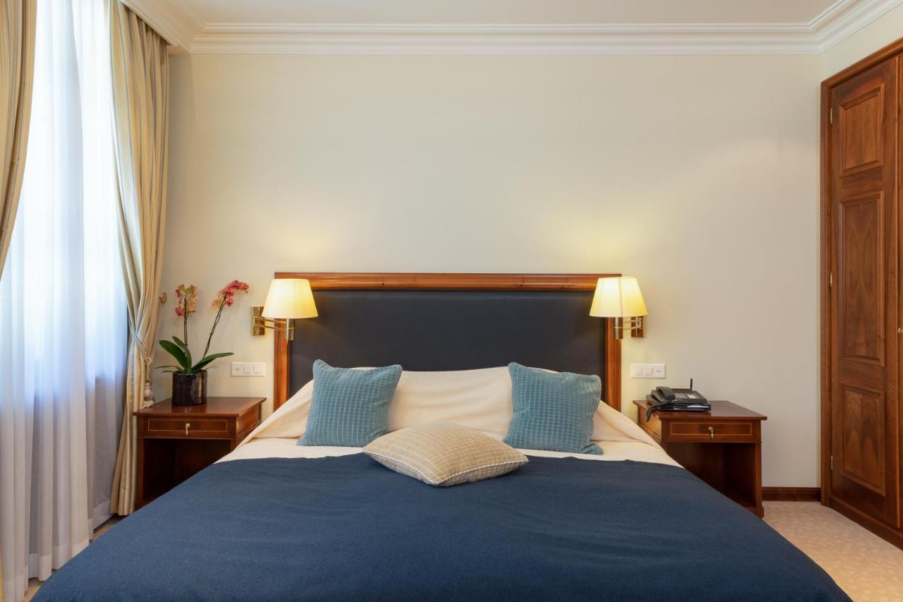 Superior Double or Twin Room Mountain View