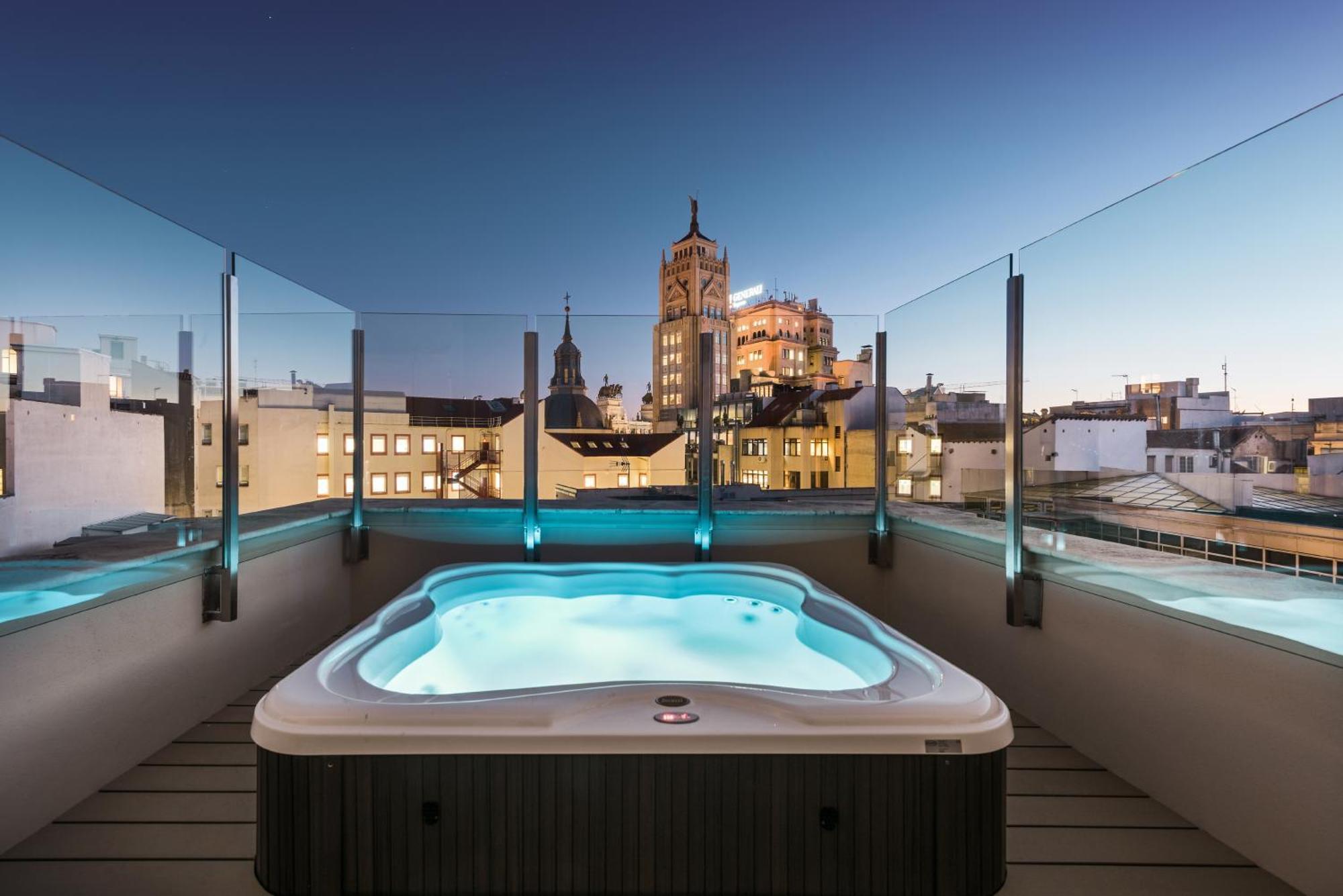 Superior Double Room Terrace Jacuzzi®,1272508816:JPEG