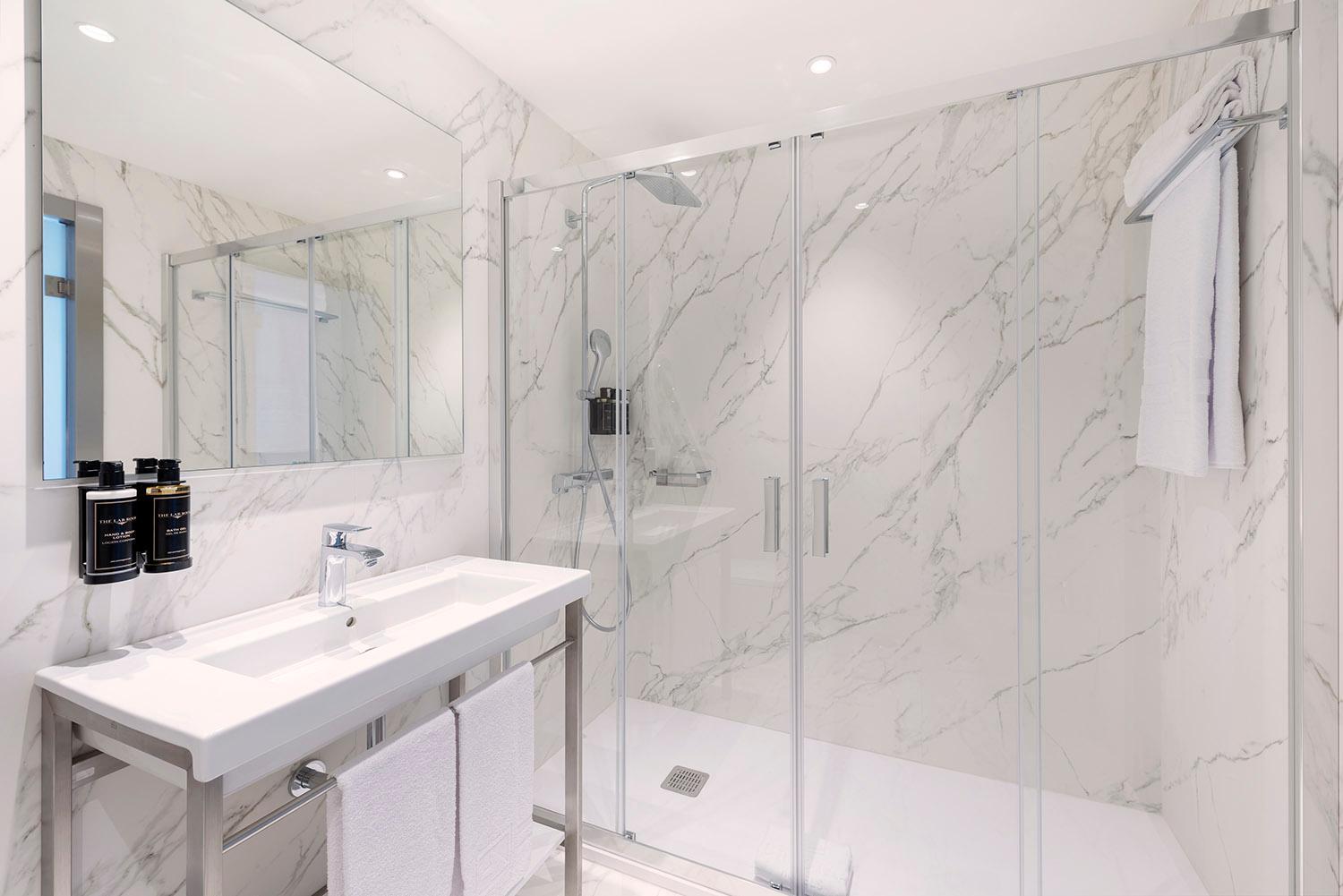 Double or Twin Room,1273002412:JPEG