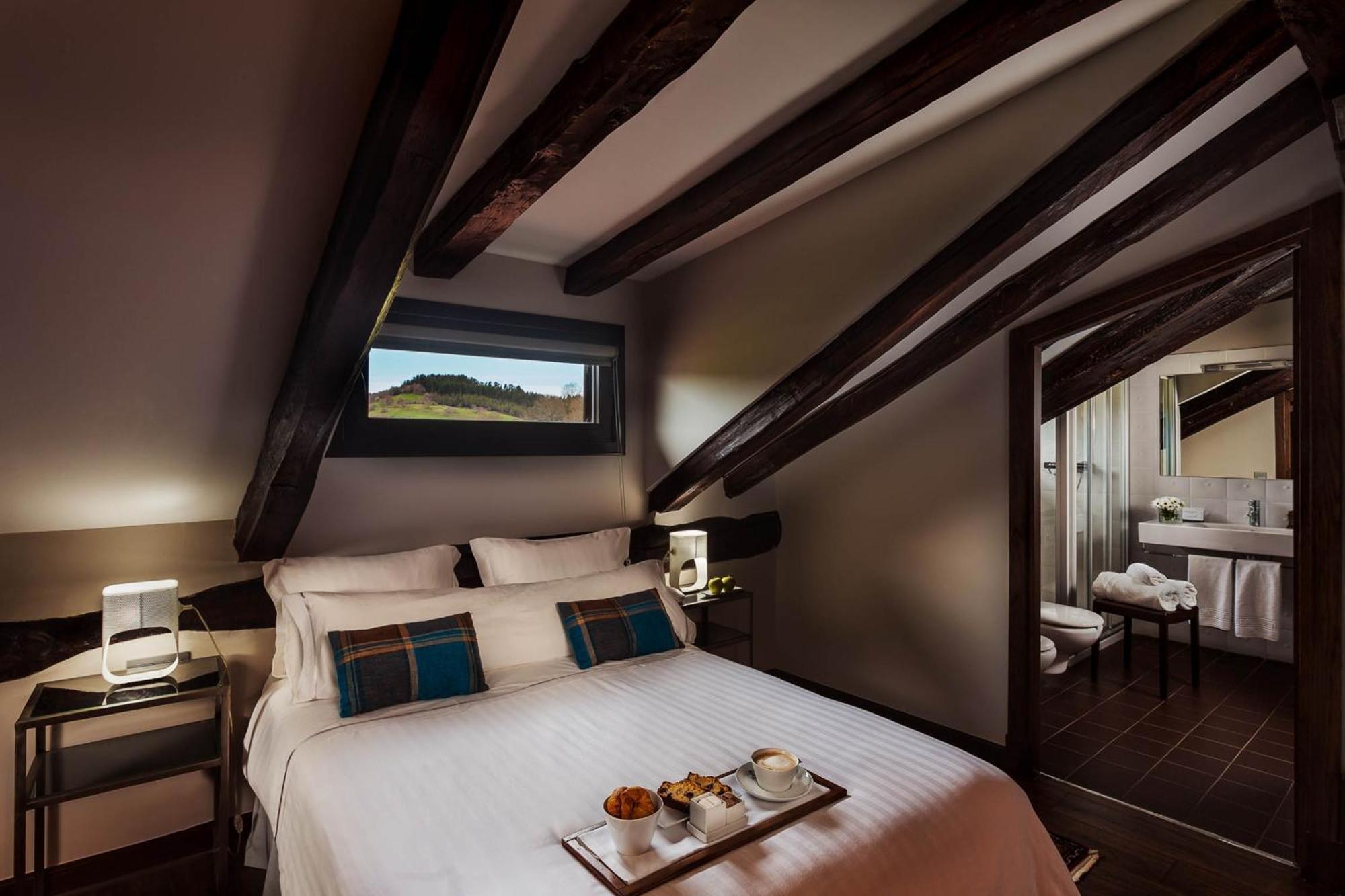 Single Room,1559639584:JPEG