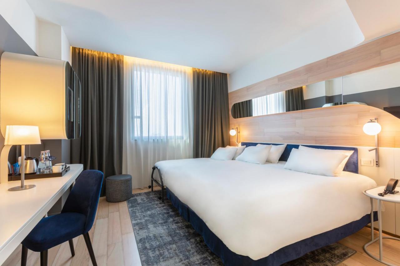 Camera Standard con 1 Letto King-Size e 1 Letto Singolo