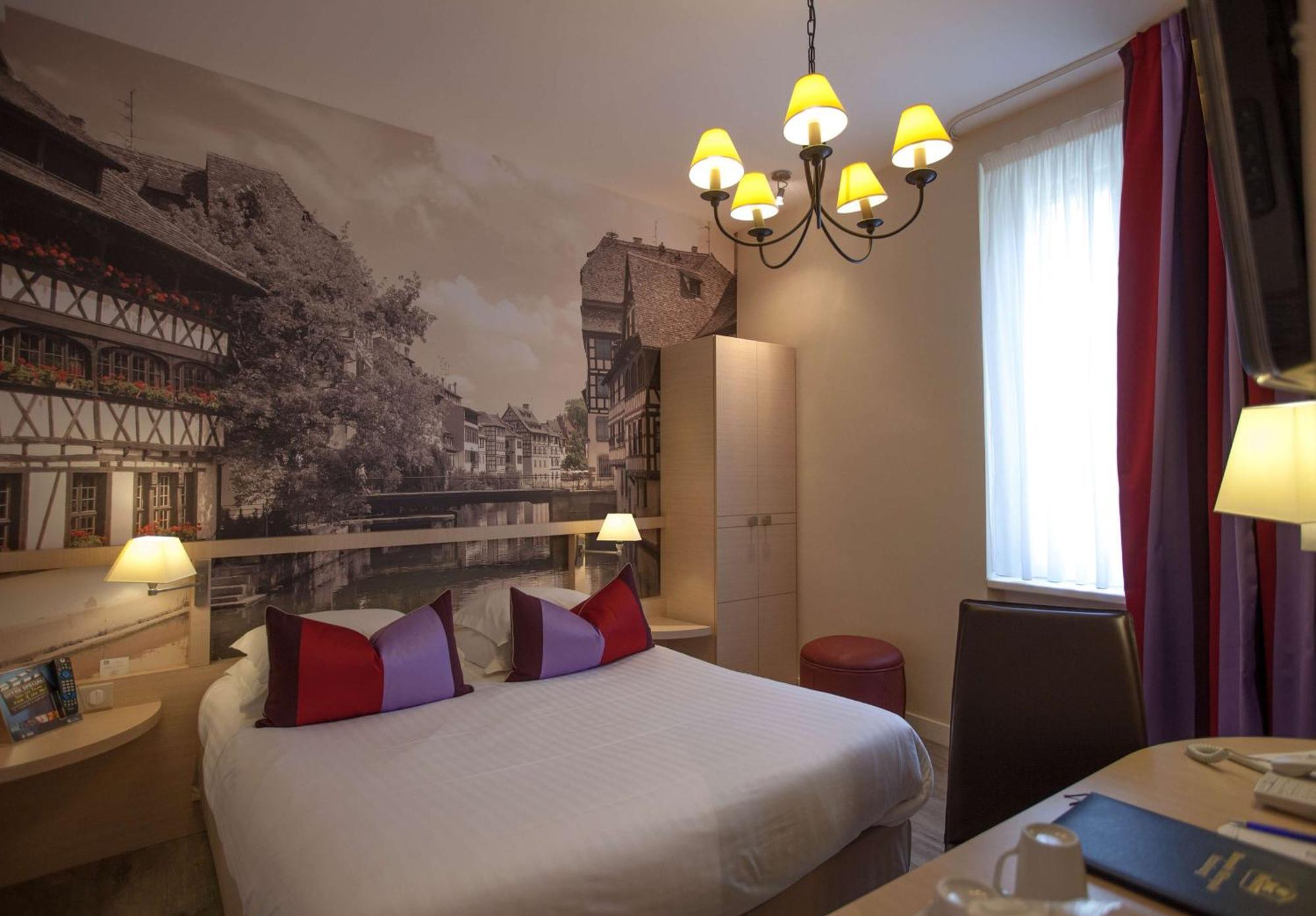 Comfort Queen Room,1552946611:JPEG