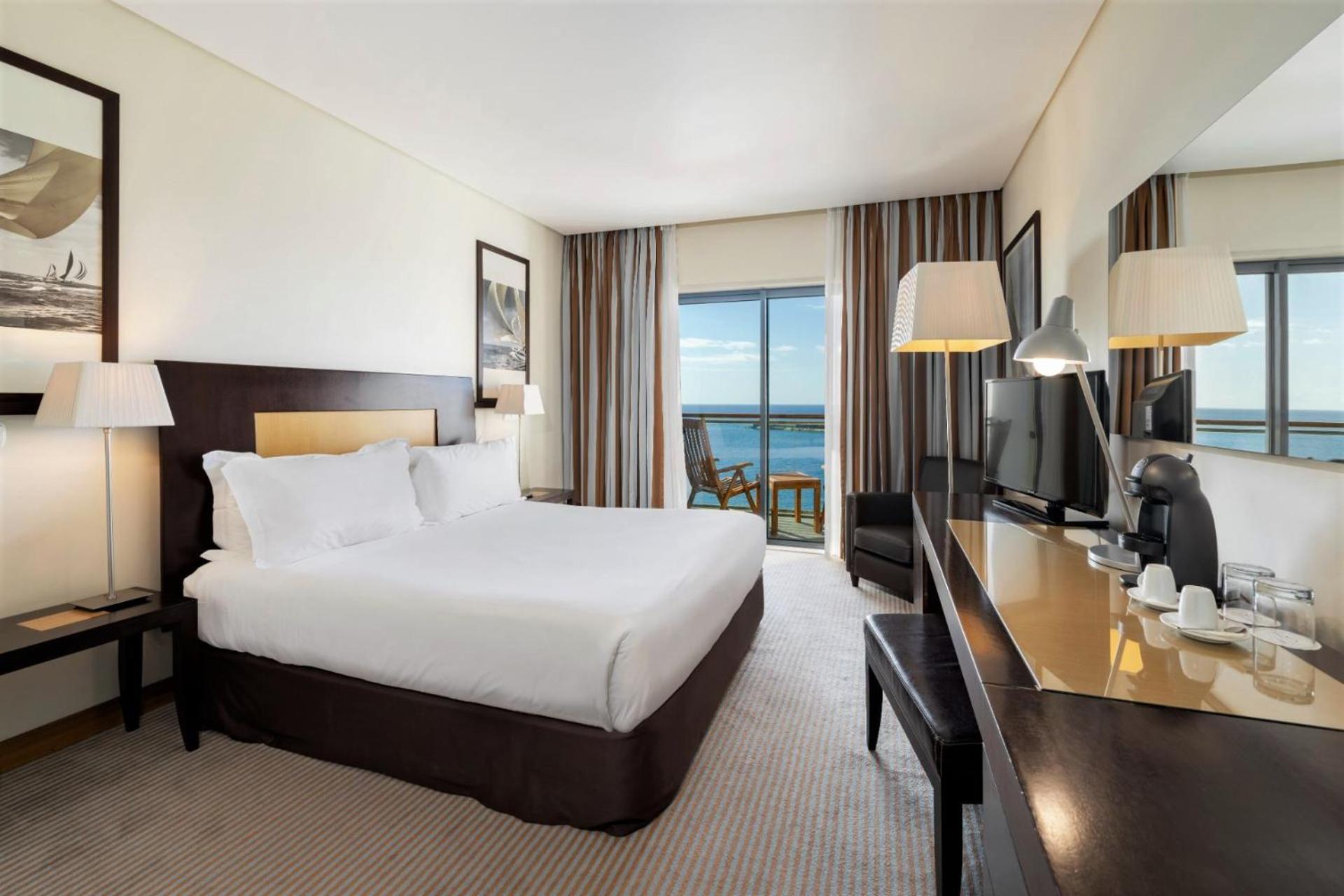 Executive Double or Twin Room Sea View