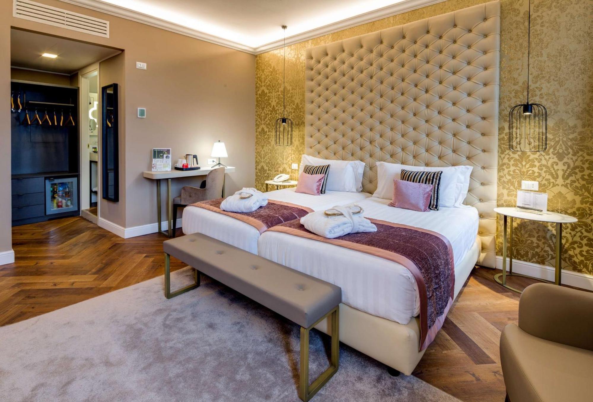 Junior Suite with Sofa Bed