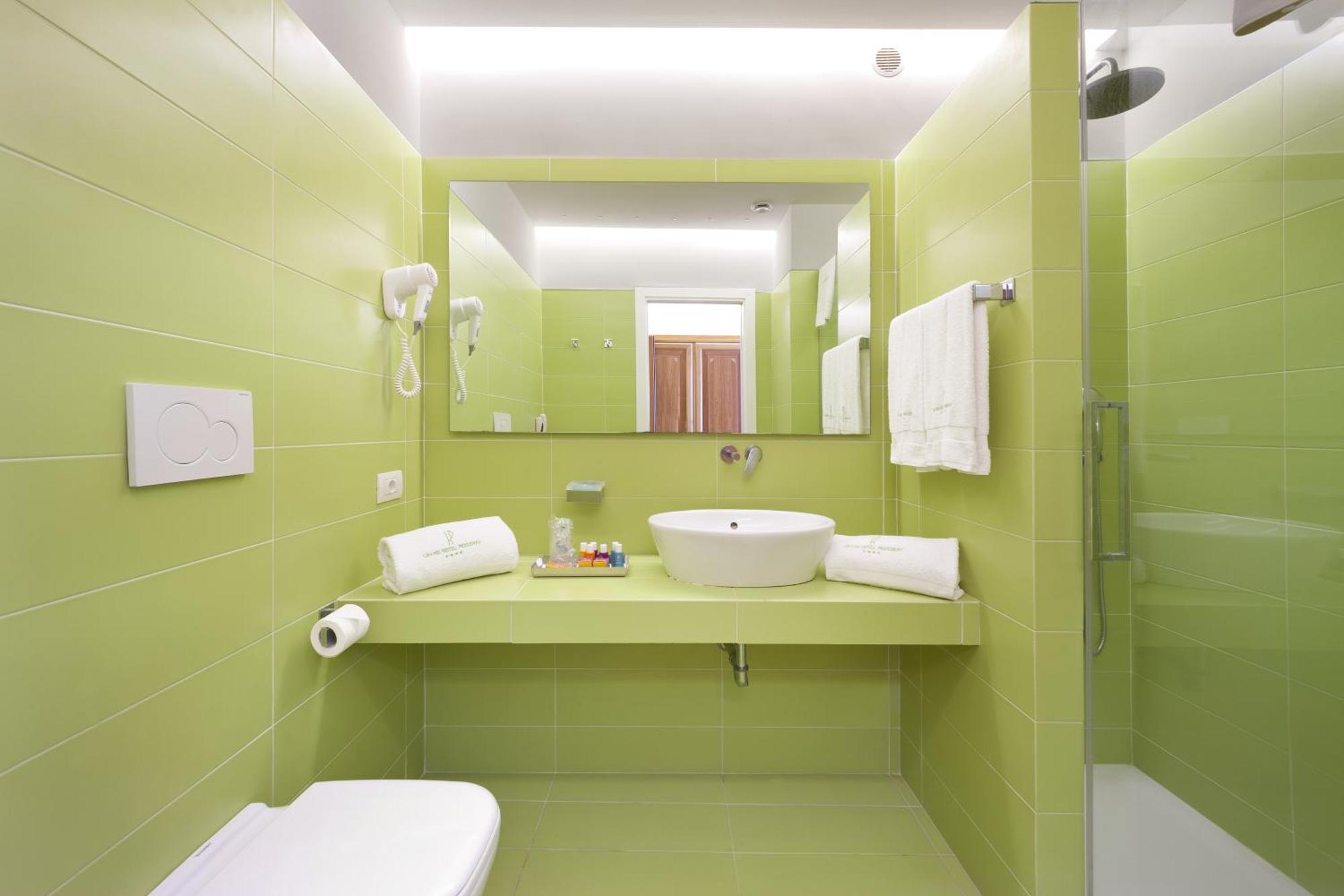 Deluxe Double or Twin Room Sea View