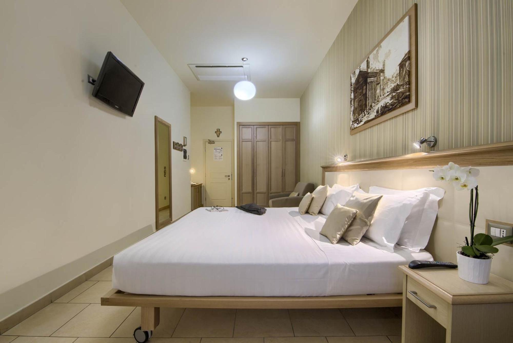 Deluxe Quadruple Room,1274627281:JPEG