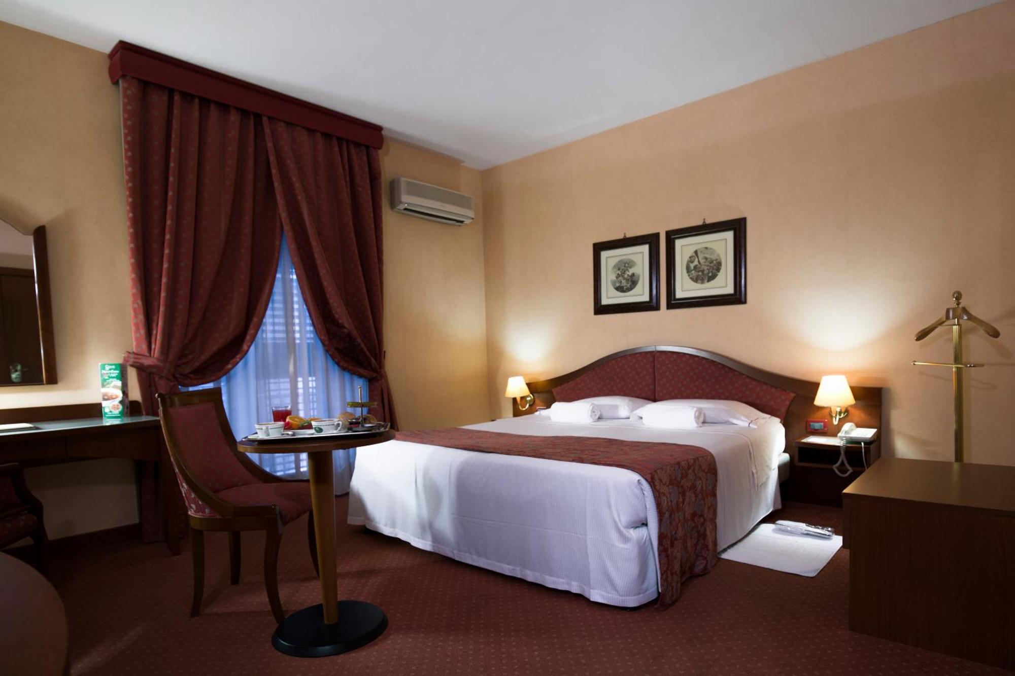 Double Room,1675796371:JPEG