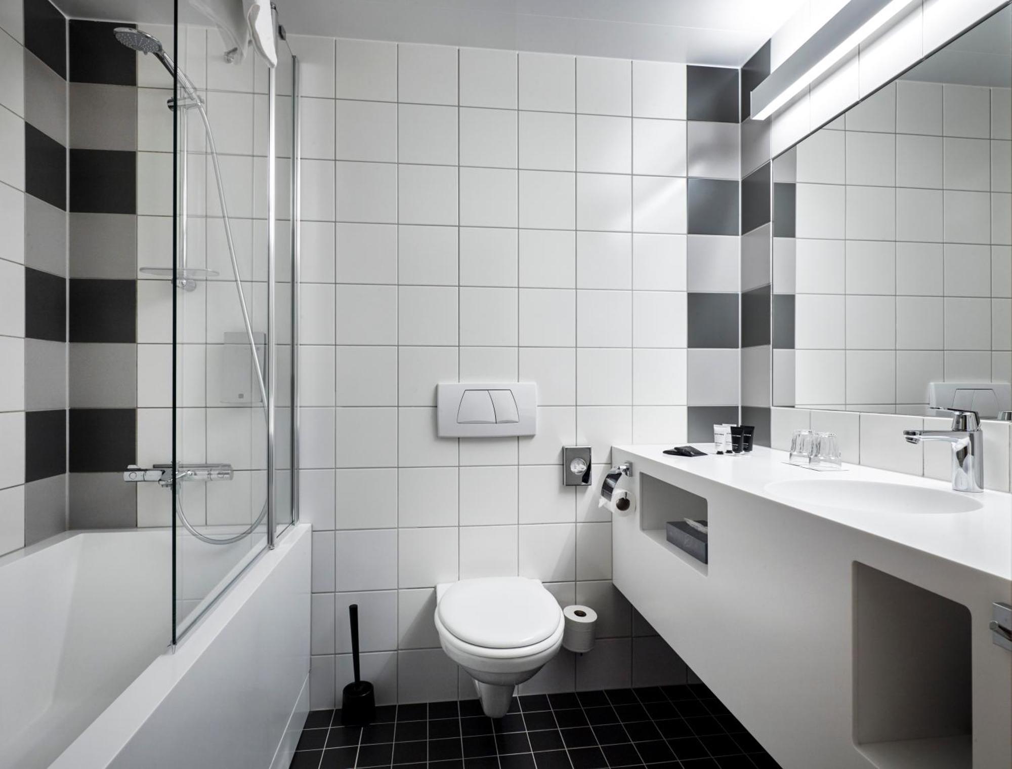 Standard Kamer met extra bed - Gothia Towers (max. 2 volwassenen + 1 kind tot 12 jaar)
