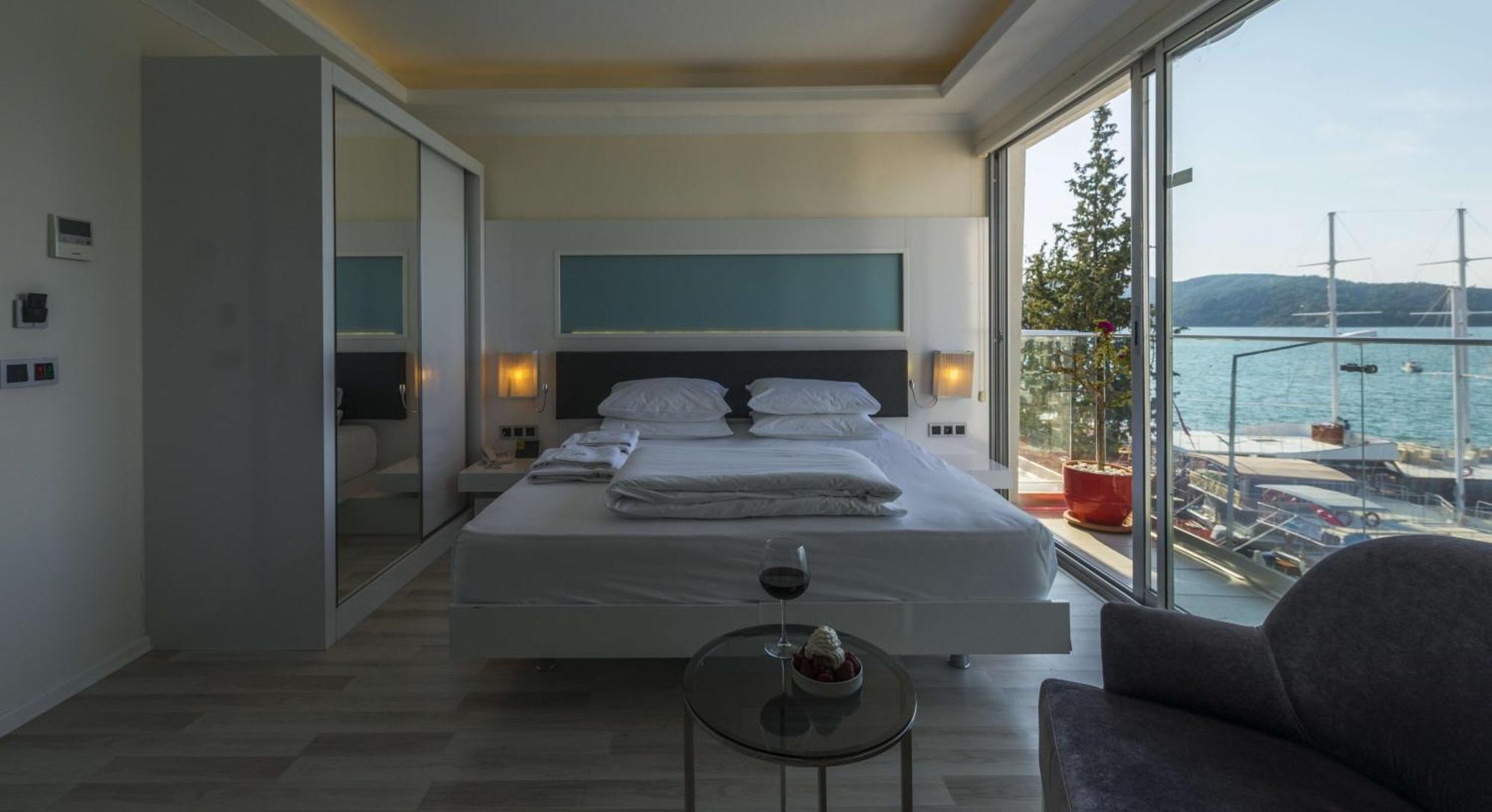 Room Sea View