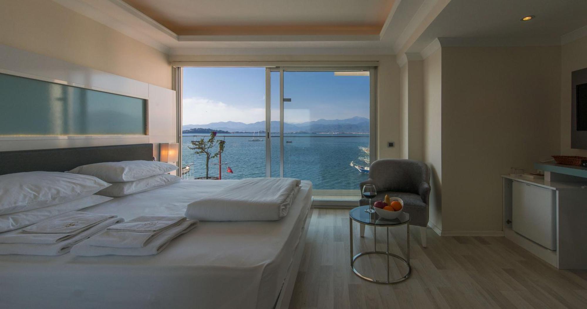 Room Sea View