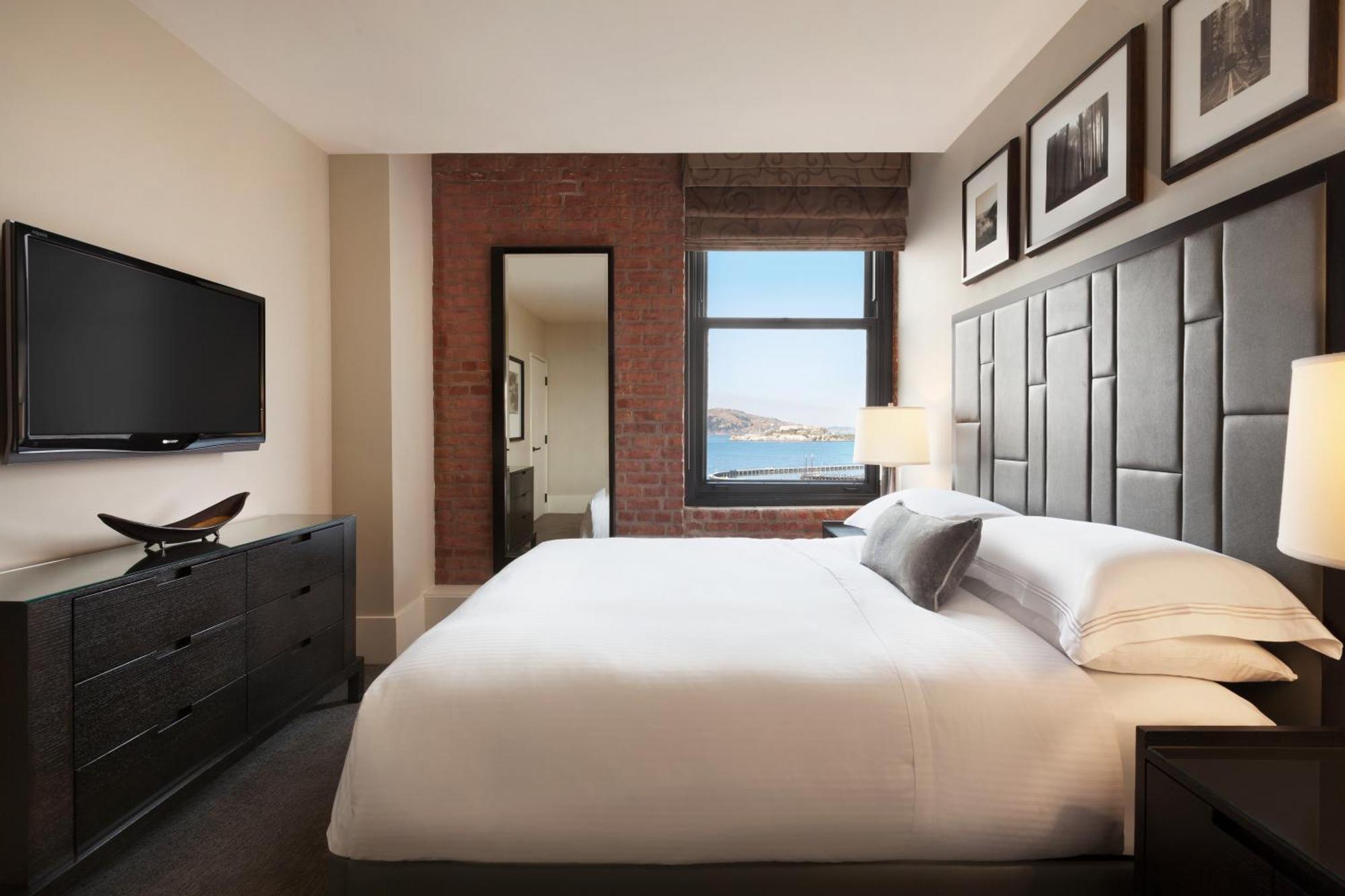 One Bedroom Bayview Residence with Roll-In Shower - Mobility/Hearing Access