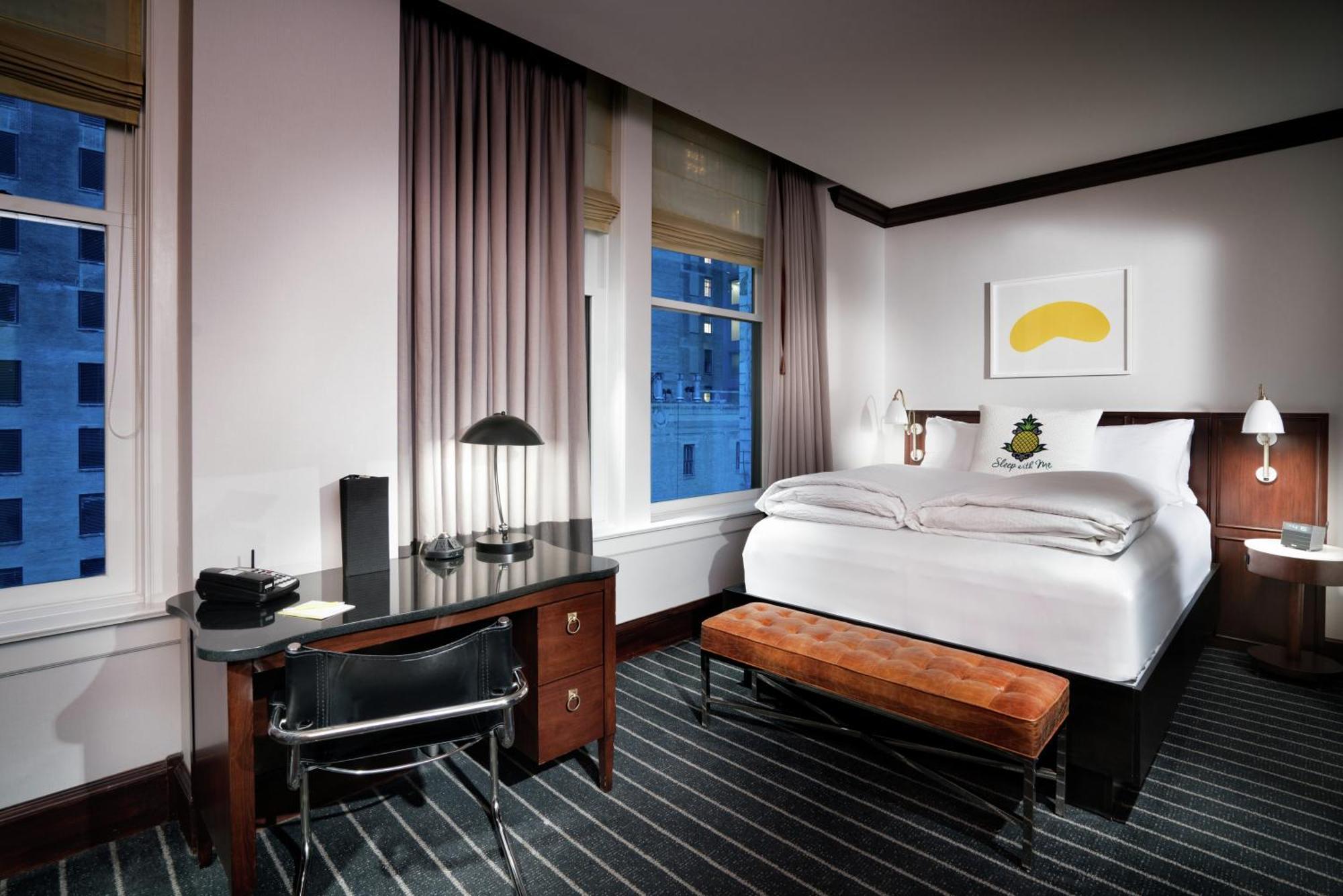 Deluxe Queen Room,1275536971:JPEG