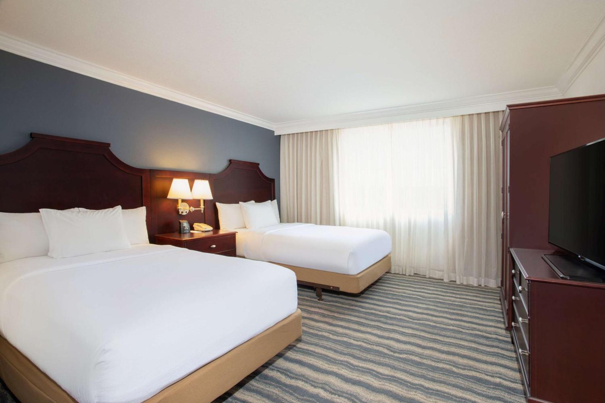 Suite with Two Double Beds - Mobility and Hearing Access/Non-Smoking