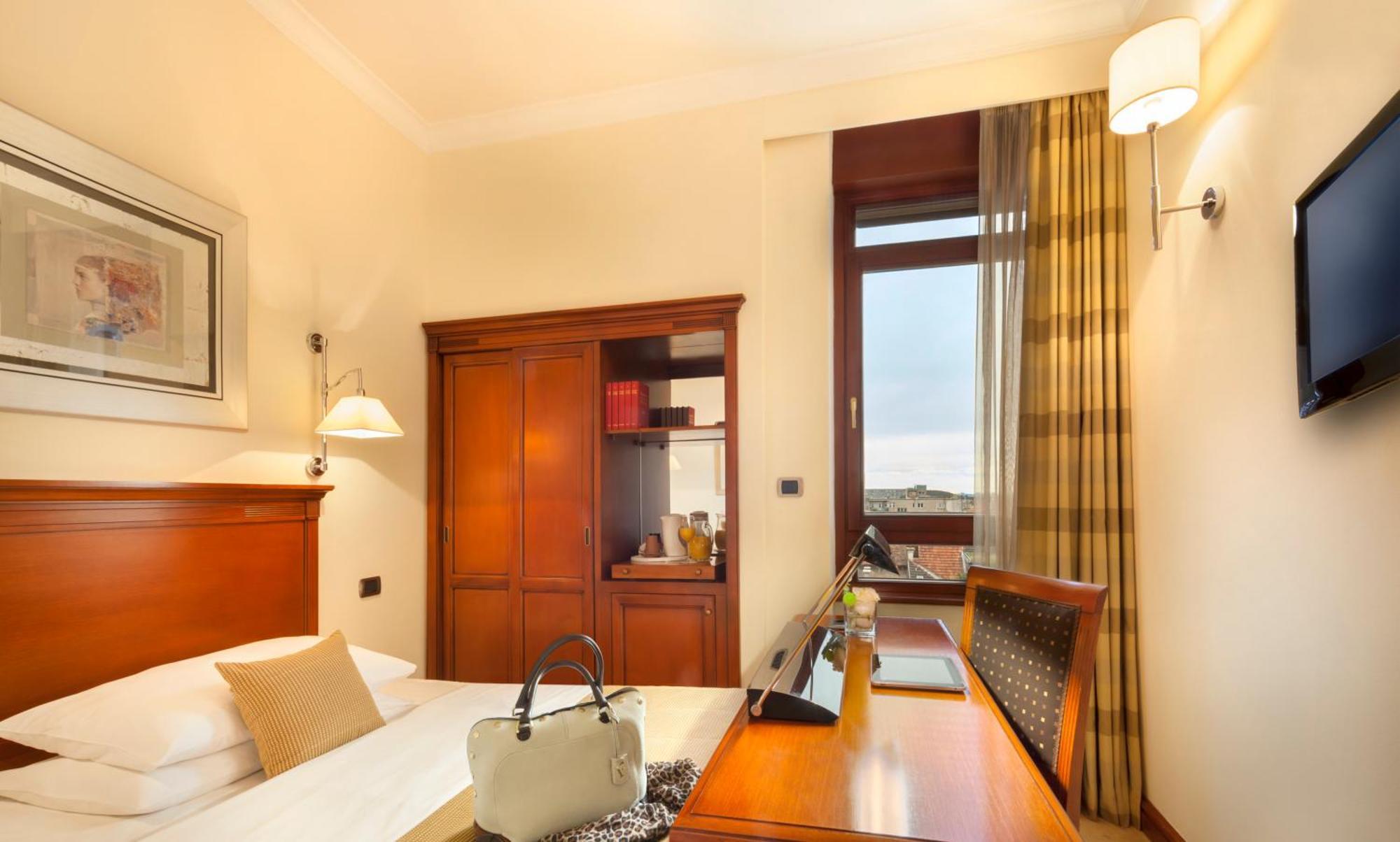 Queen Room